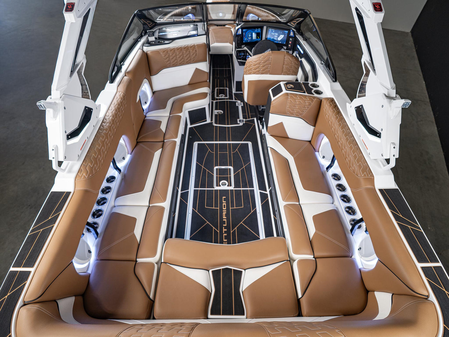 2025 Centurion Ri245 - White / Black / Tan - BoardCo Boats