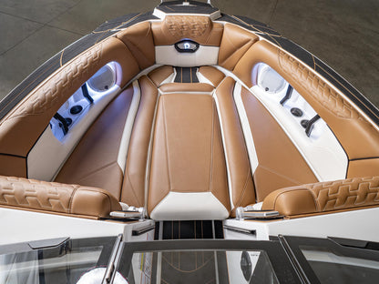2025 Centurion Ri245 - White / Black / Tan - BoardCo Boats