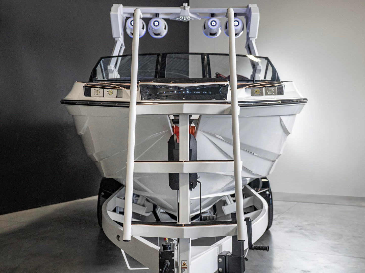 2025 Centurion Ri245 - White / Black / Tan - BoardCo Boats