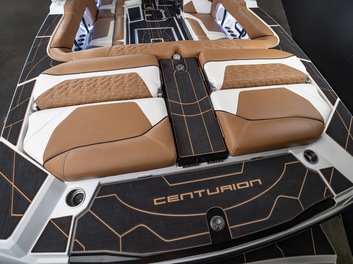 2025 Centurion Ri245 - White / Black / Tan - BoardCo Boats