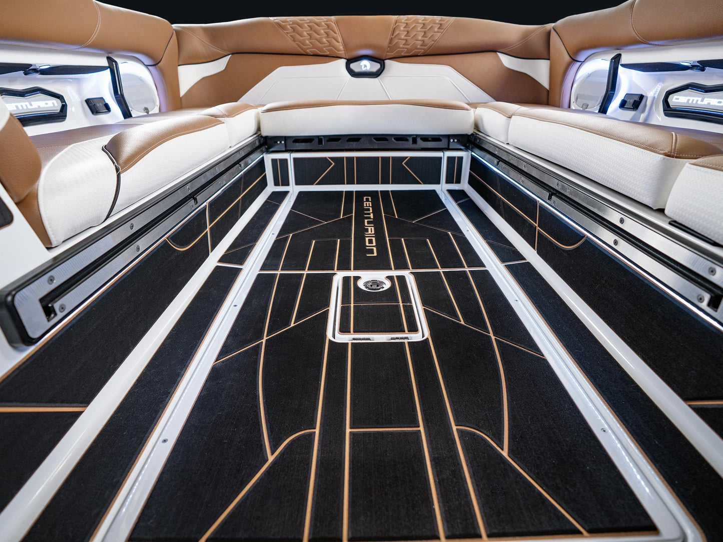 2025 Centurion Ri245 - White / Black / Tan - BoardCo Boats
