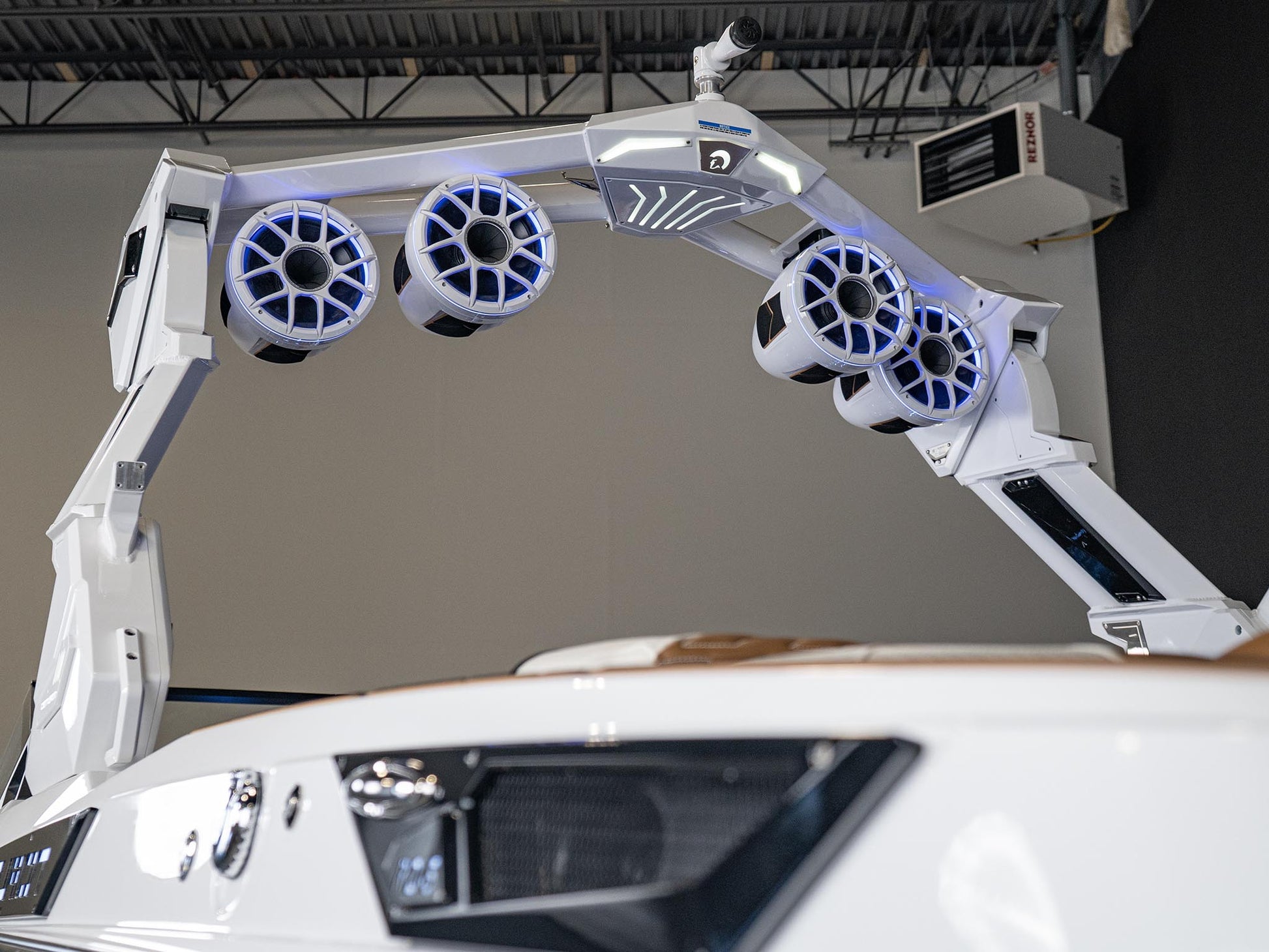 2025 Centurion Ri245 - White / Black / Tan - BoardCo Boats