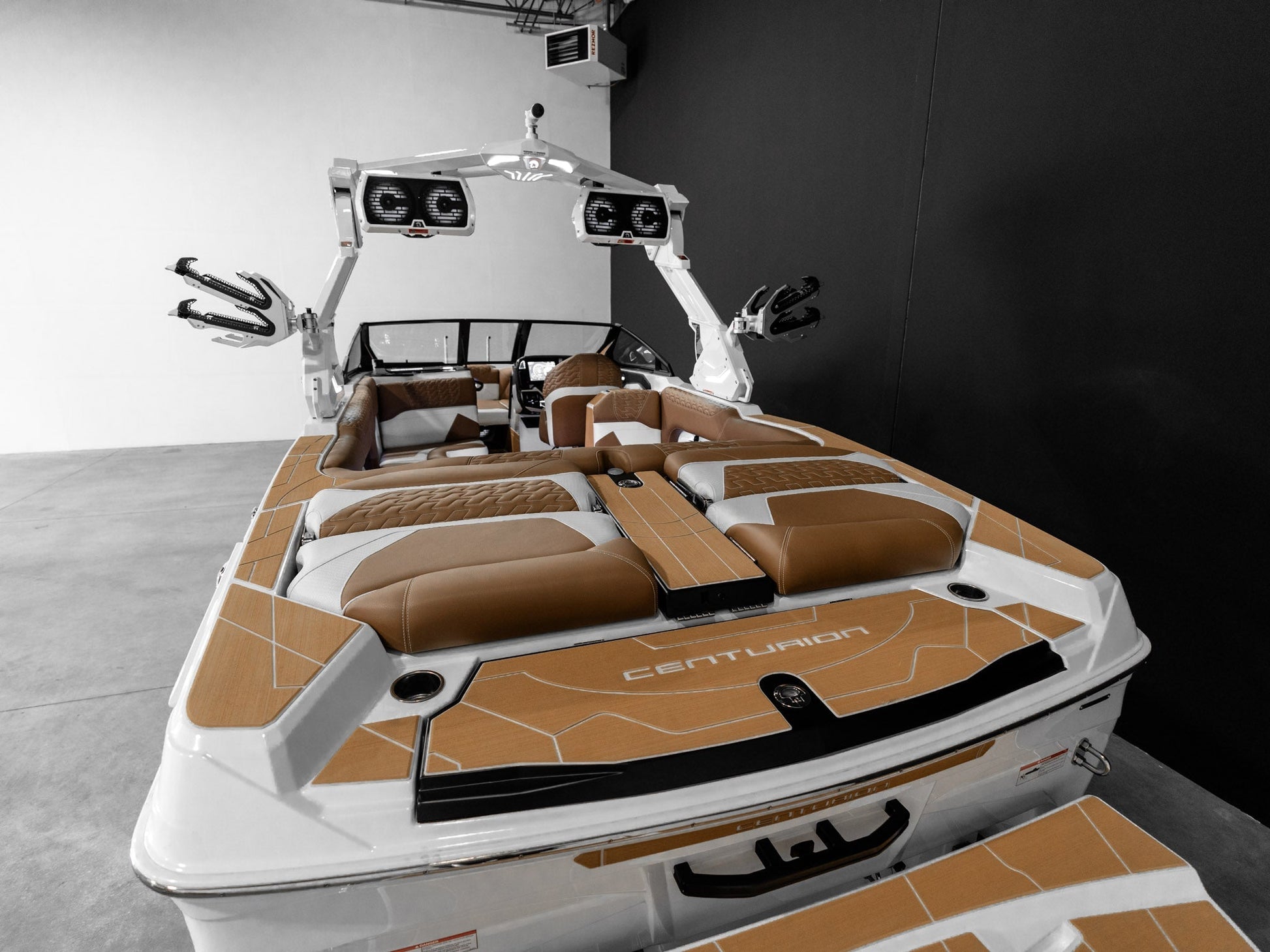2025 Centurion Ri245 - White Frost - BoardCo Boats
