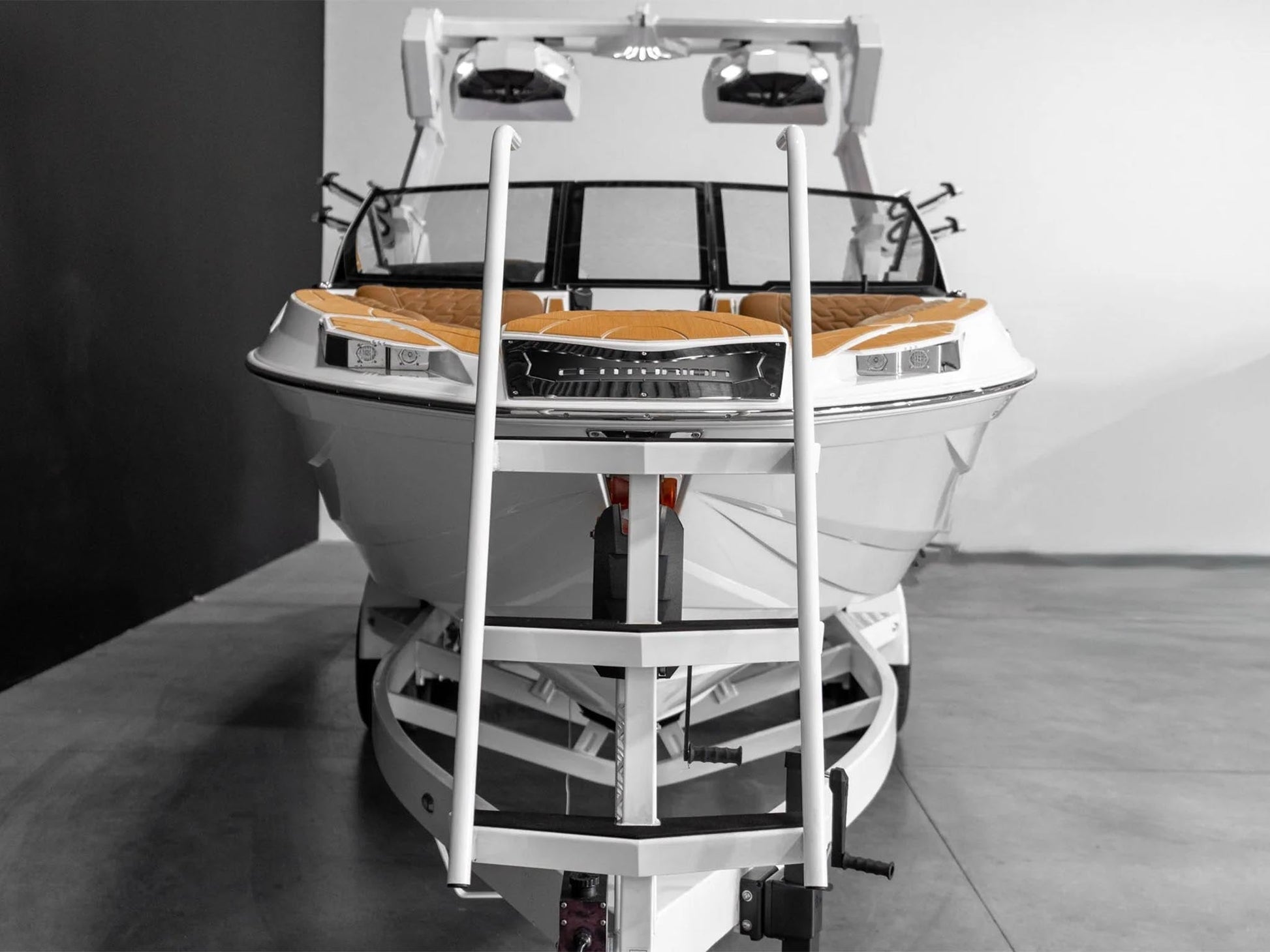 2025 Centurion Ri245 - White Frost / Castano Interior - BoardCo Boats