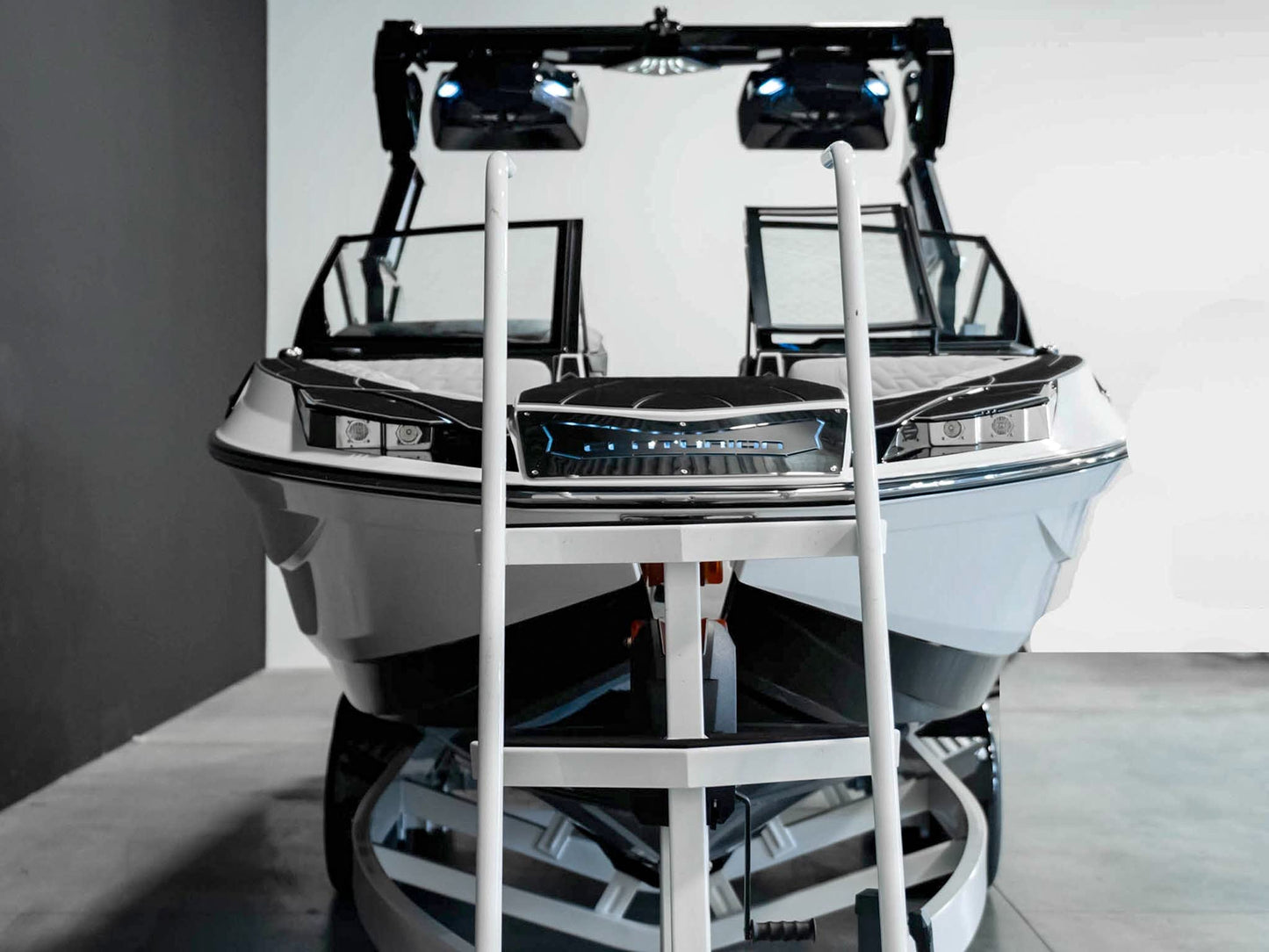 2025 Centurion Ri245 - White Frost / Onyx Black - BoardCo