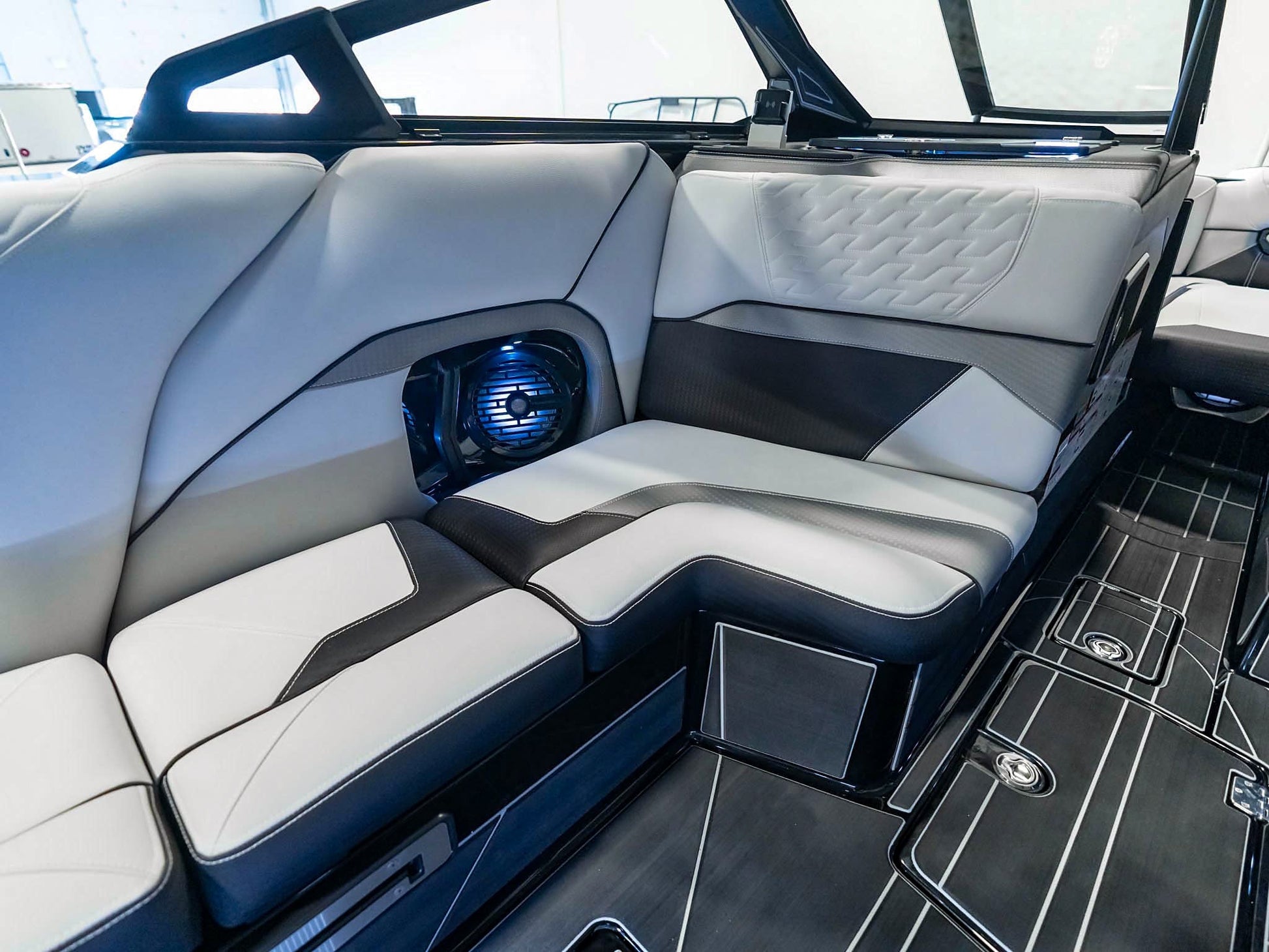 2025 Centurion Ri245 - White Frost / Onyx Black - BoardCo