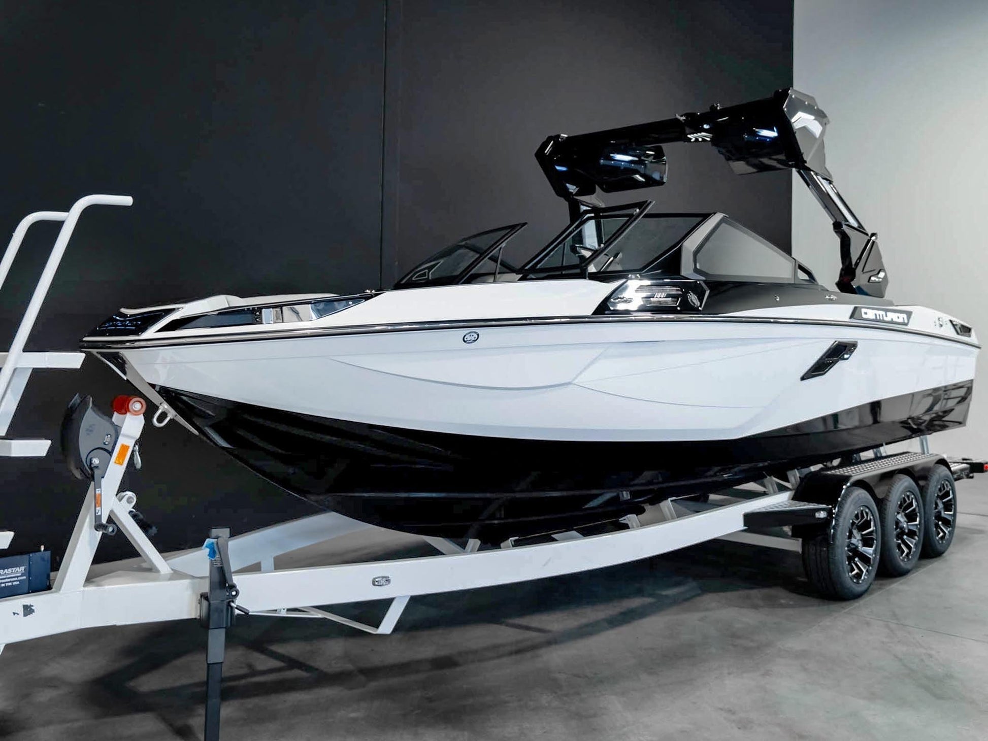 2025 Centurion Ri245 - White Frost / Onyx Black - BoardCo
