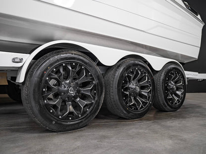 2025 Centurion Ri245 - White / Mocha - BoardCo Boats