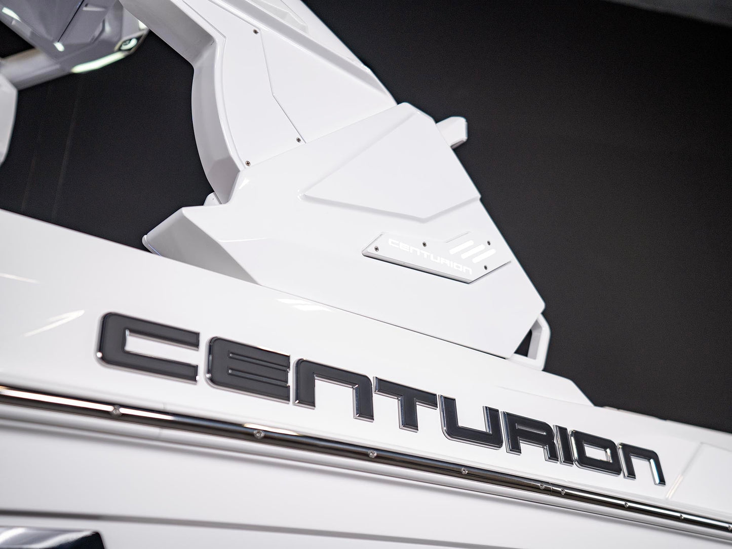 2025 Centurion Ri245 - White / Mocha - BoardCo Boats