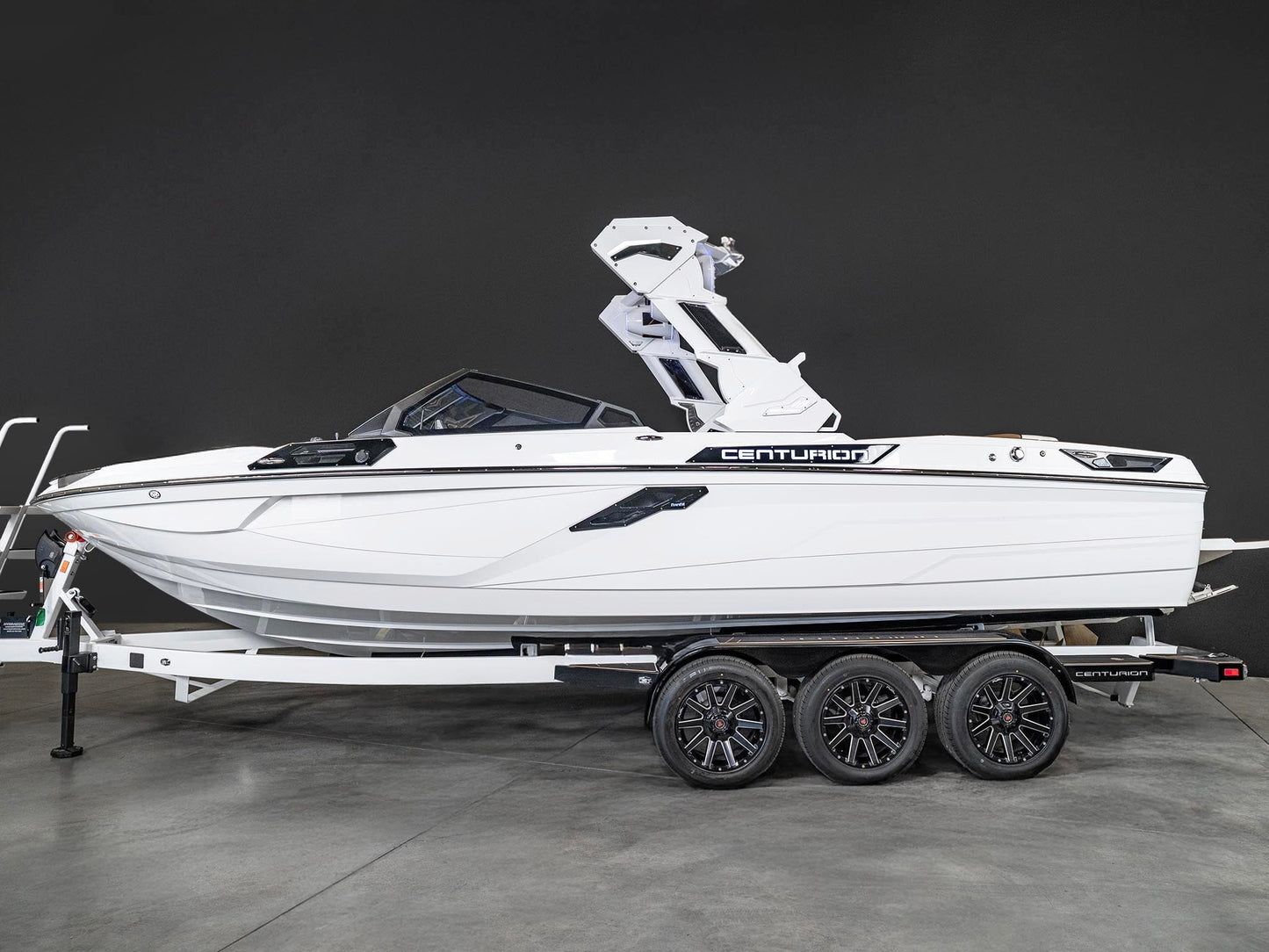 2025 Centurion Ri245 - White Stormtrooper - BoardCo Boats