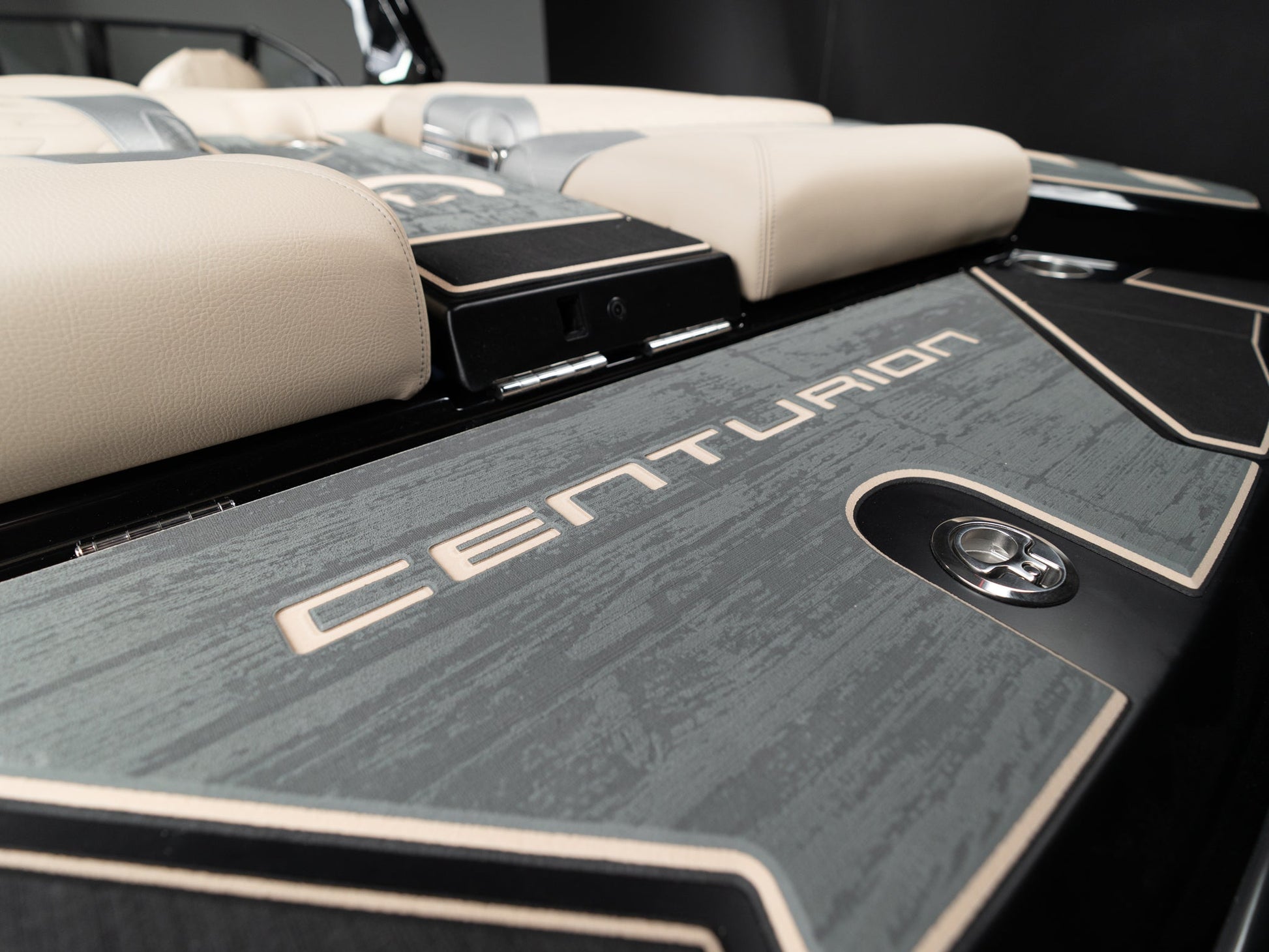 2025 Centurion Ri265 - Black / Gunmetal - BoardCo Boats