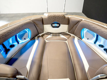 2025 Centurion Ri265 - White Frost - BoardCo Boats