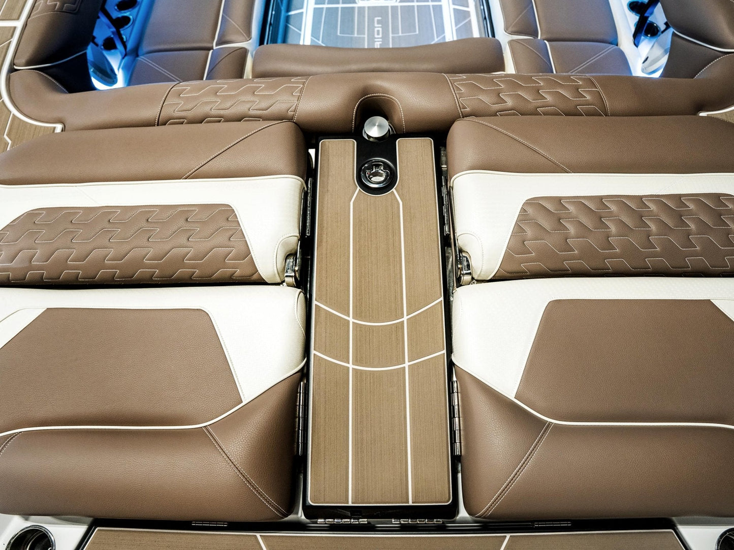2025 Centurion Ri265 - White Frost - BoardCo Boats