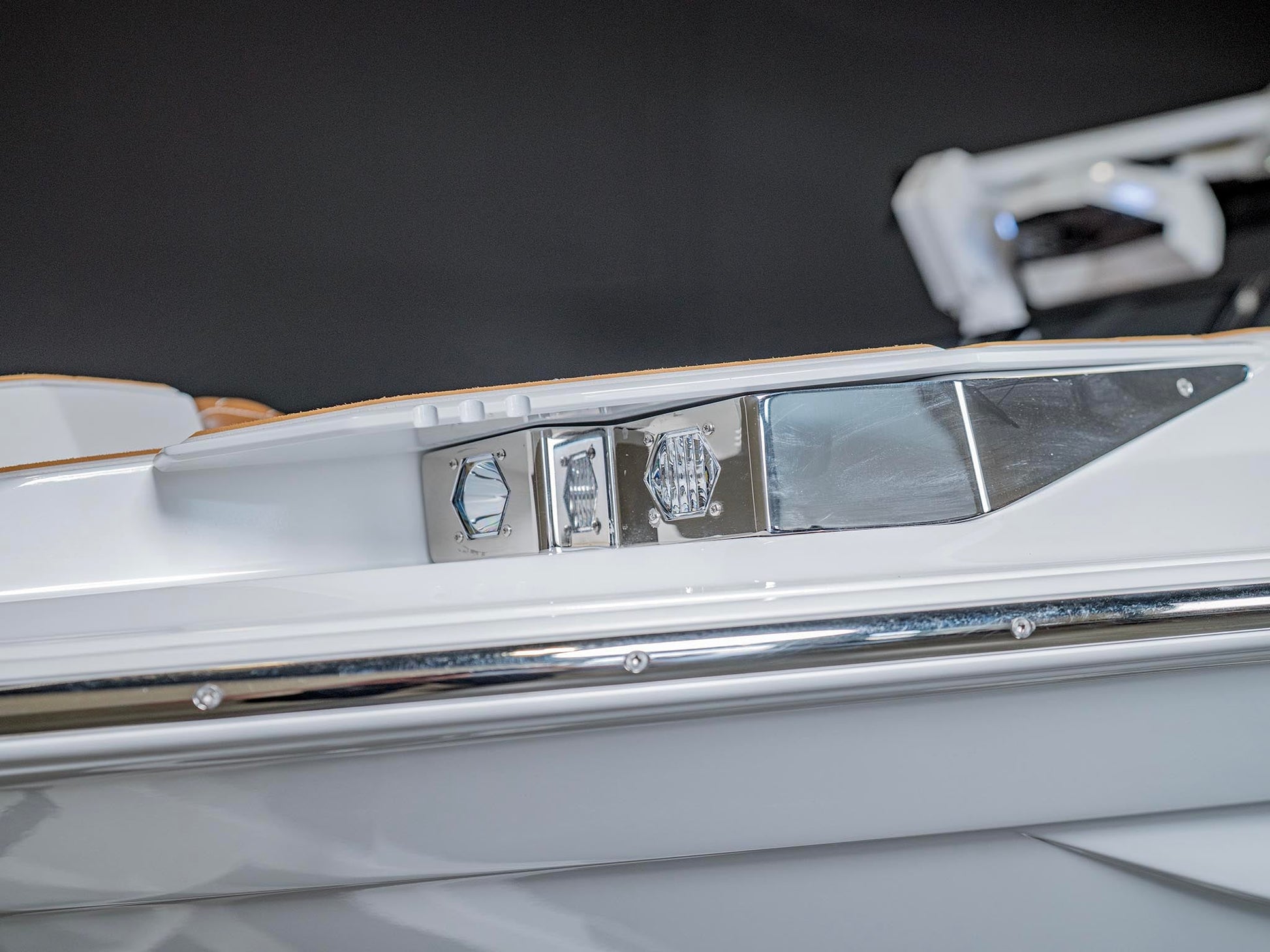2025 Centurion Ri265 - White Frost / Castano Brown - BoardCo Boats