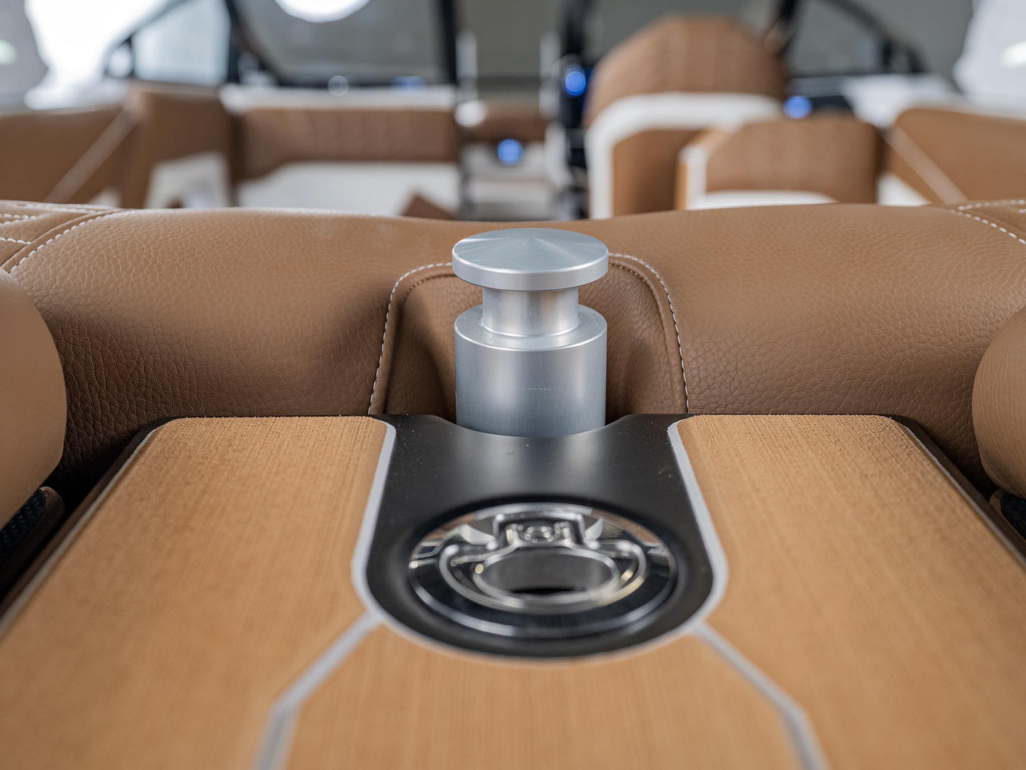 2025 Centurion Ri265 - White Frost / Castano Brown - BoardCo Boats