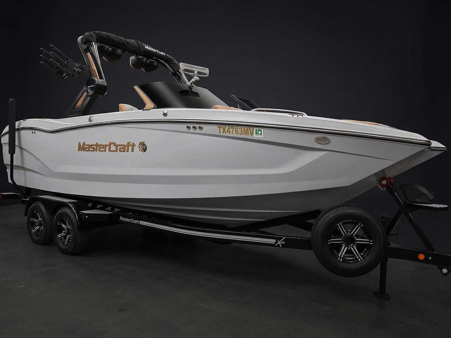 2025 MasterCraft X24 - Gray / Tan - BoardCo