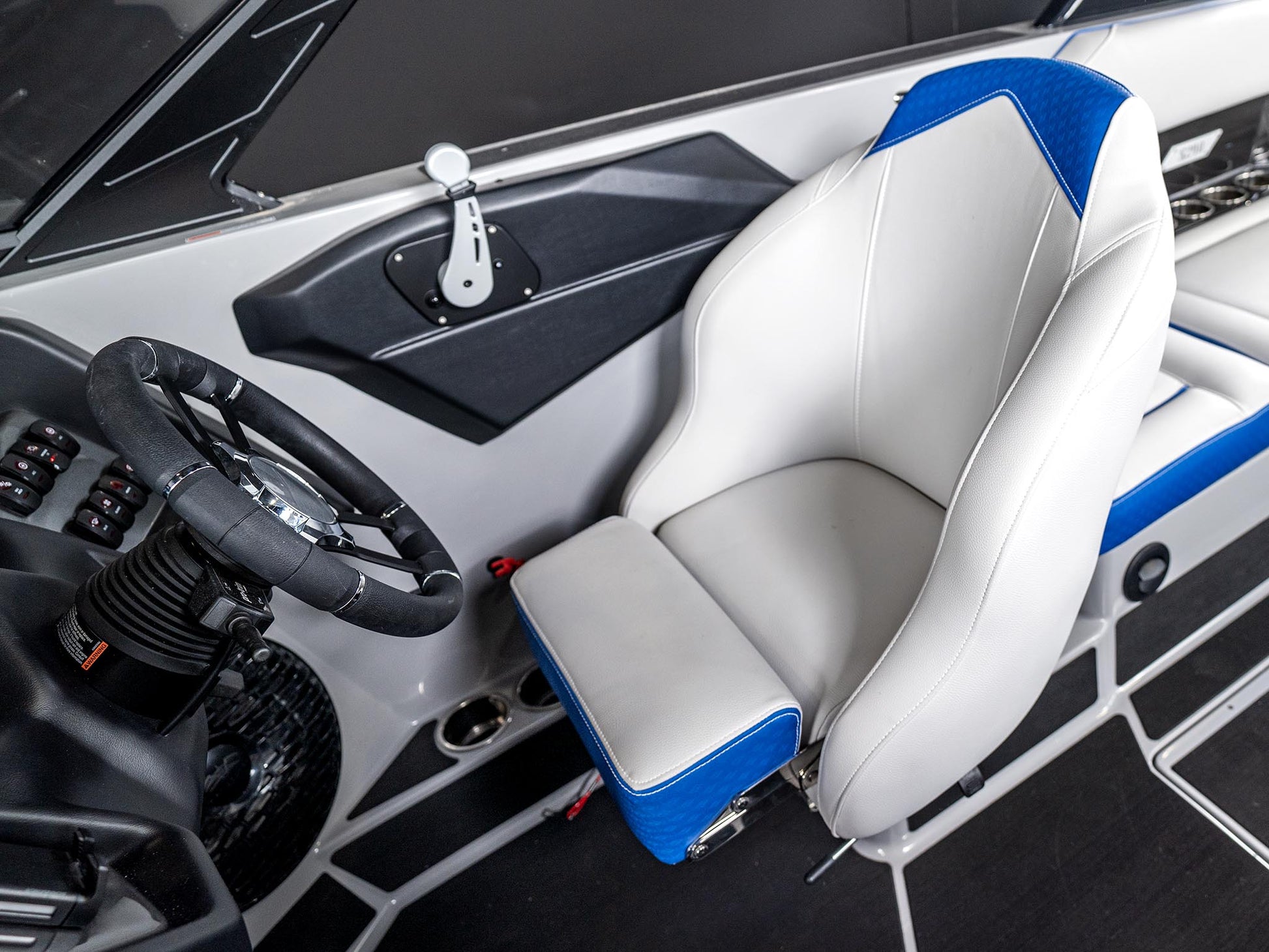 2025 Supreme S240 - Canadian Blue Flake / Grey - BoardCo Boats
