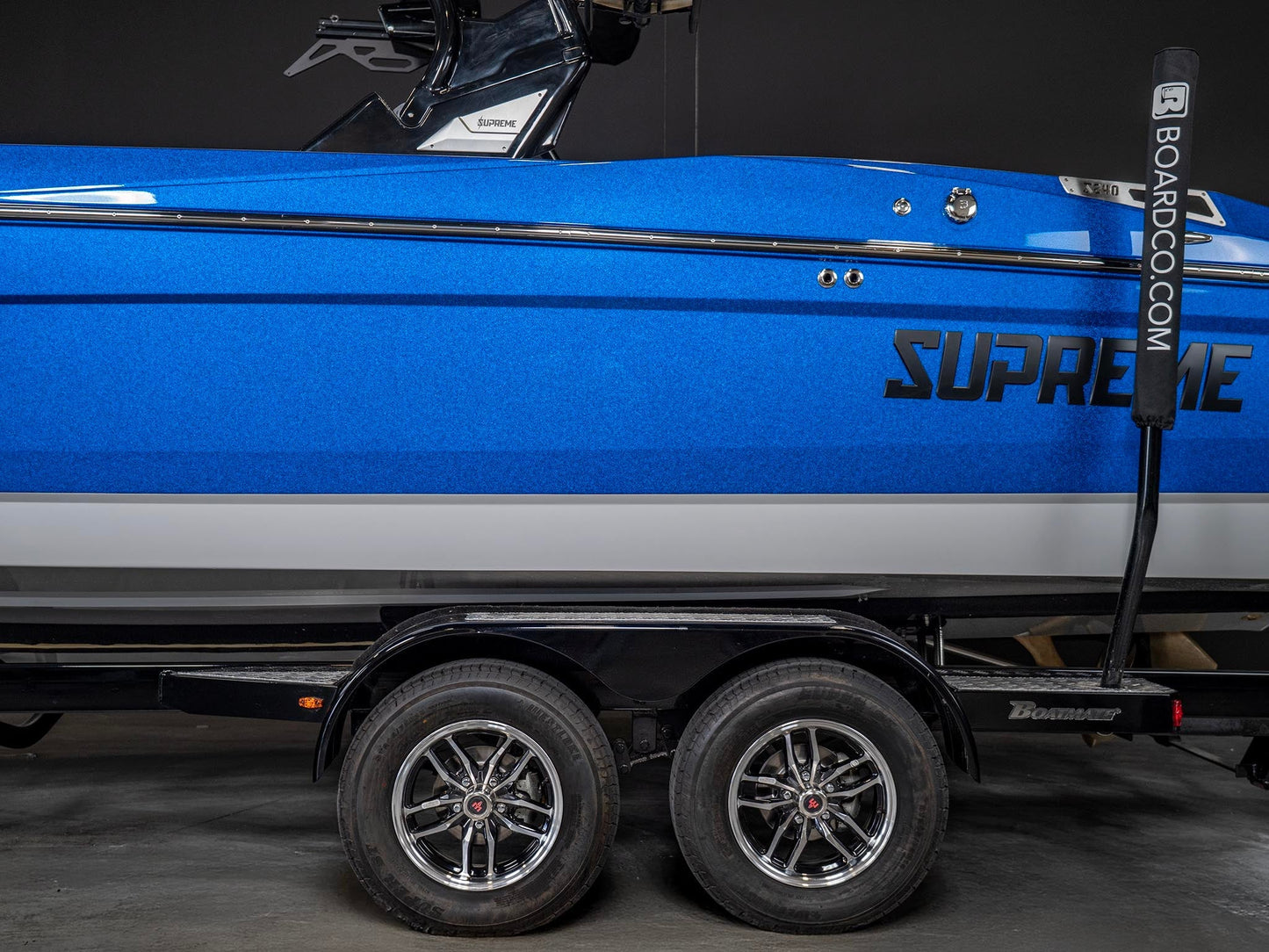 2025 Supreme S240 - Canadian Blue Flake / Grey - BoardCo Boats