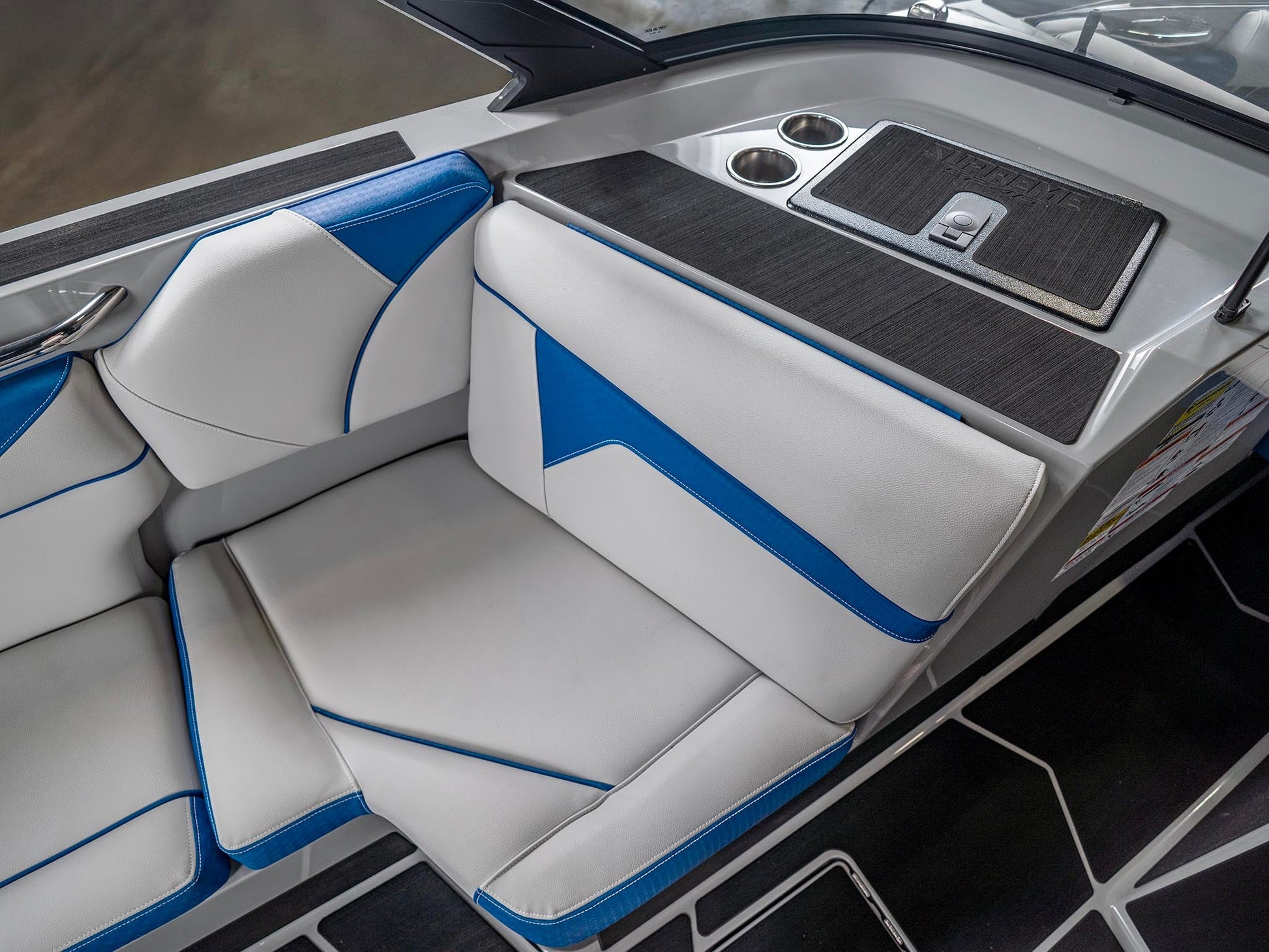 2025 Supreme S240 - Canadian Blue Flake / Grey - BoardCo Boats