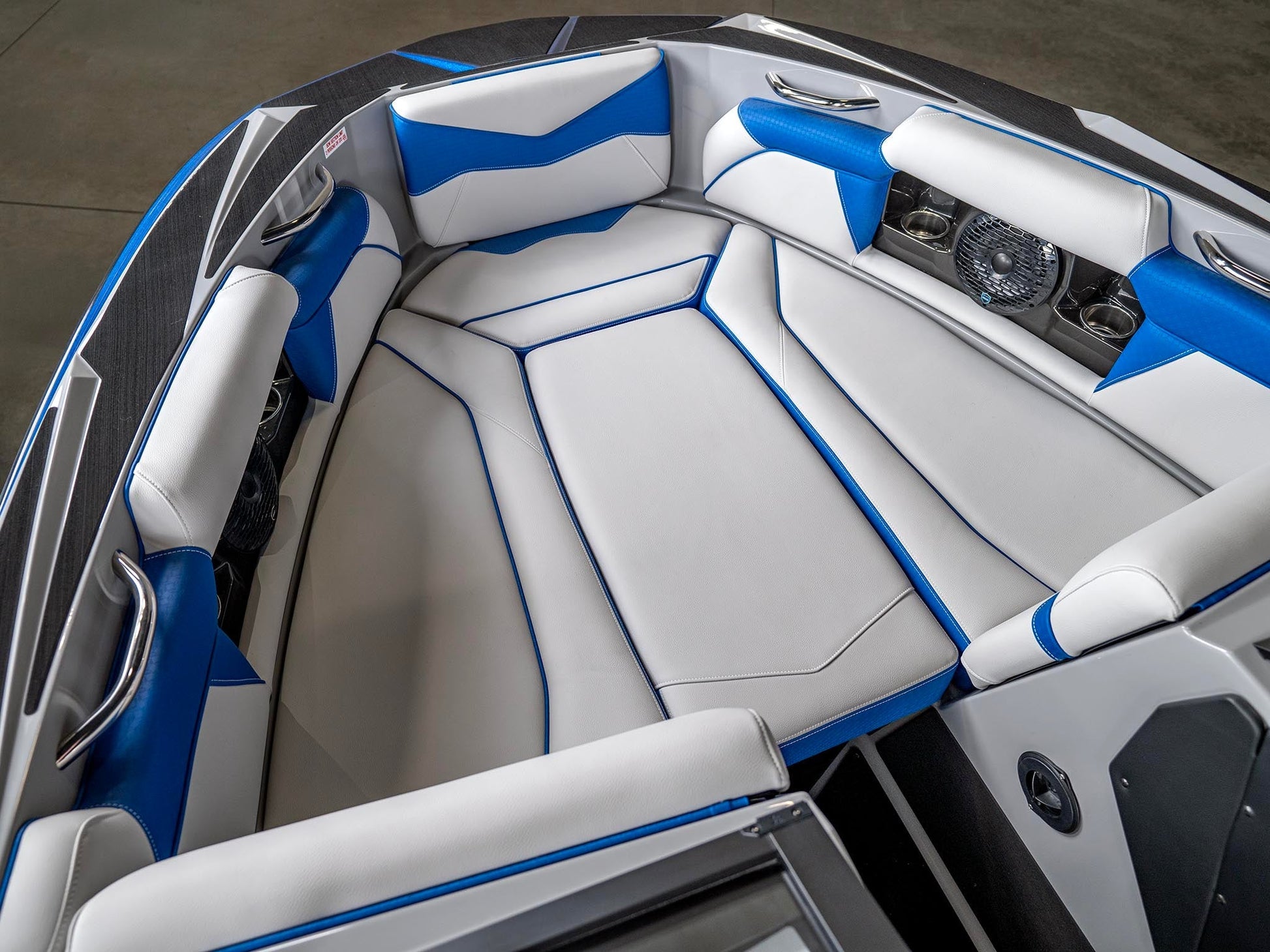 2025 Supreme S240 - Canadian Blue Flake / Grey - BoardCo Boats