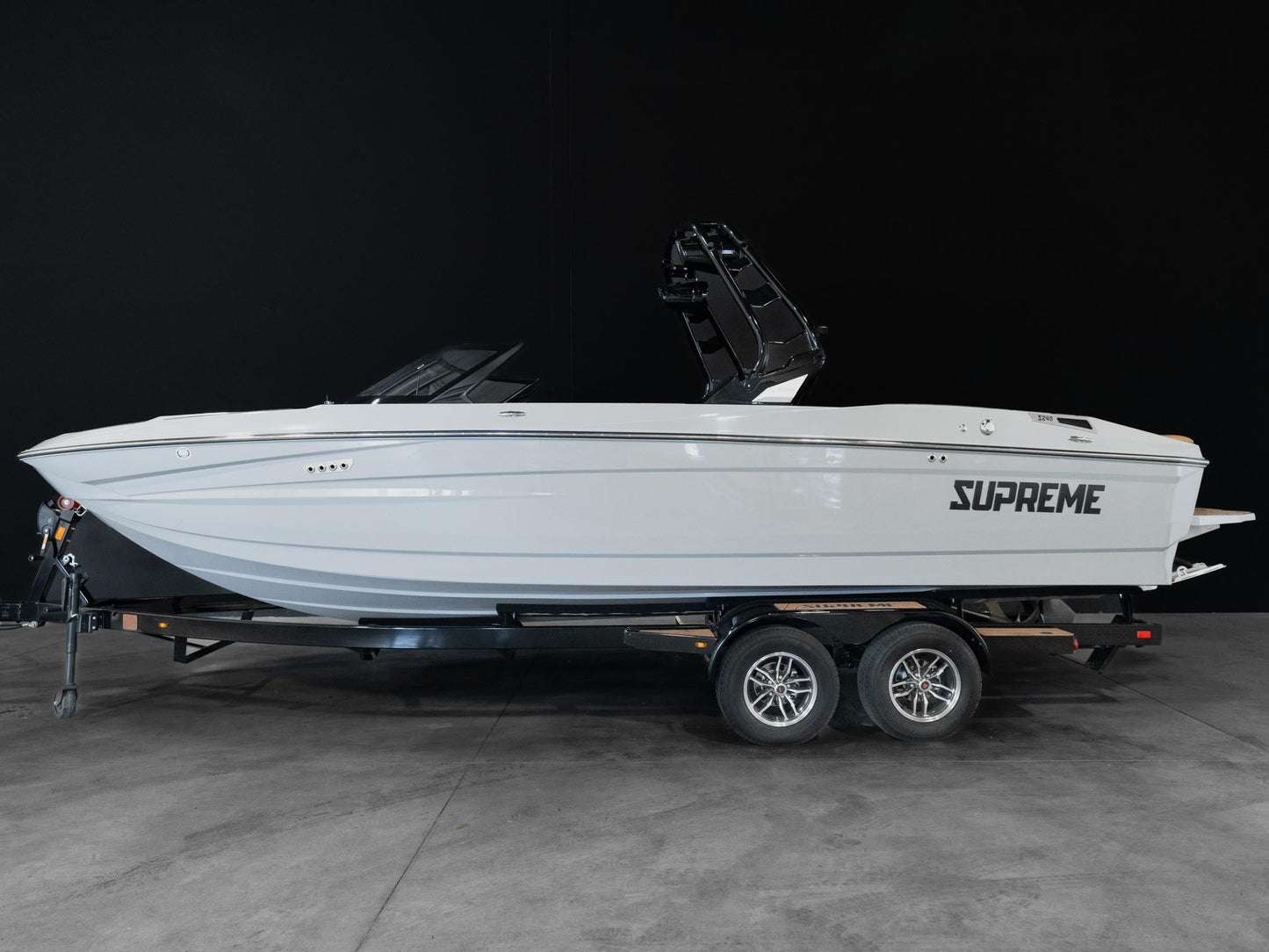 2025 Supreme S240 - Stone Grey - BoardCo Boats
