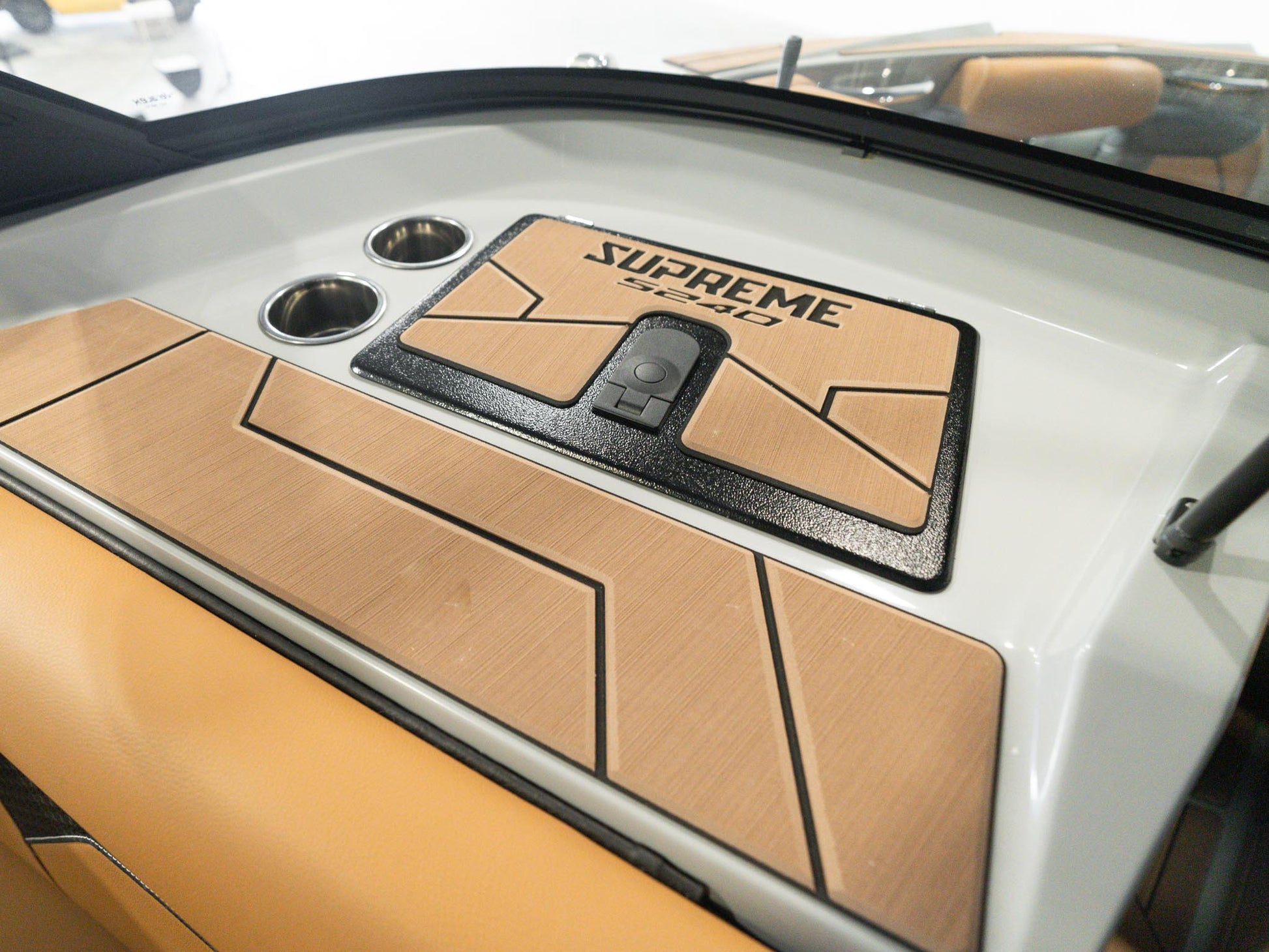 2025 Supreme S240 - Stone Grey / Stone - BoardCo Boats
