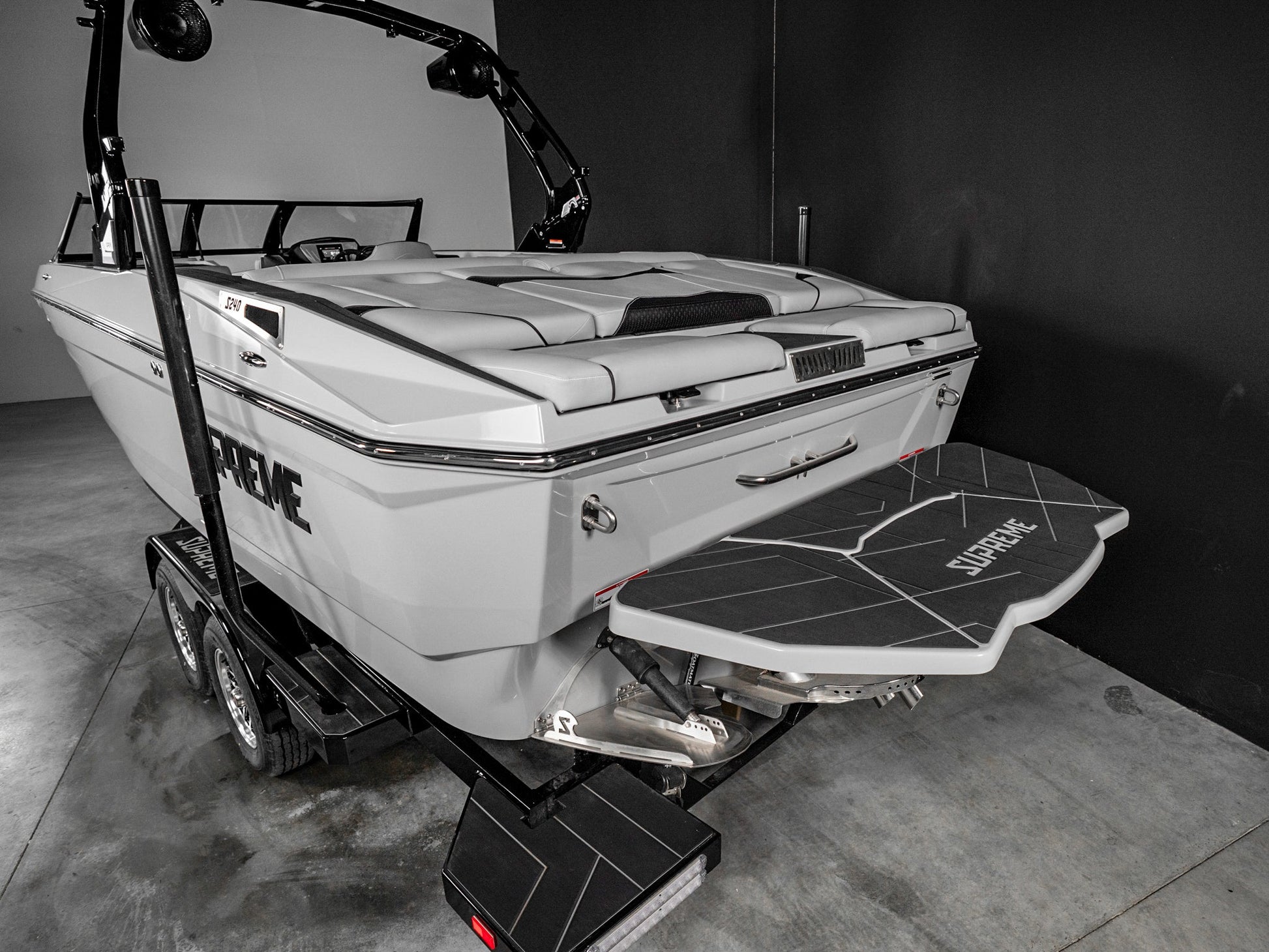 2025 Supreme S240 - Stone Grey / Stone Interior - BoardCo