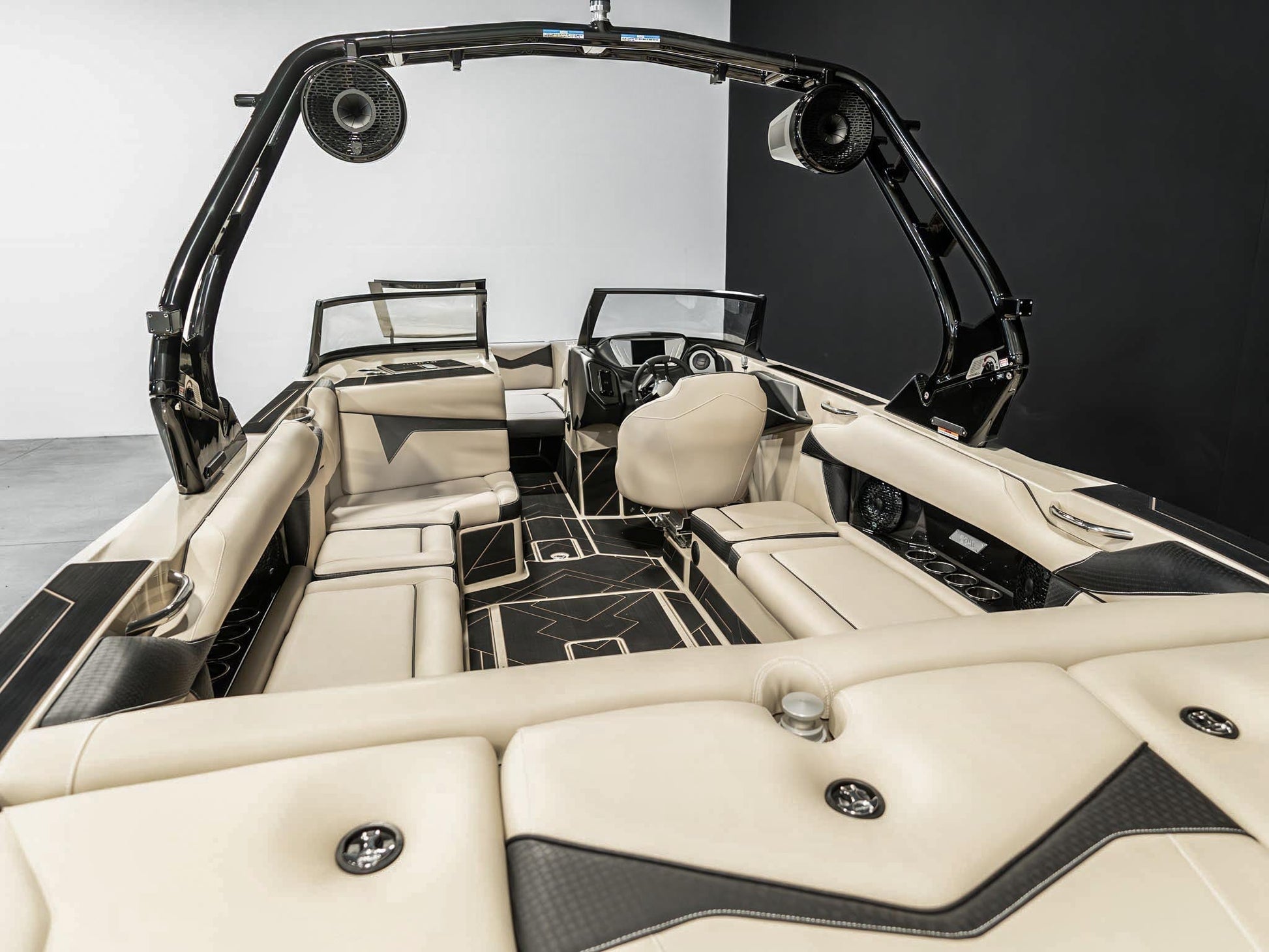2025 Supreme S240 - Tan - BoardCo Boats