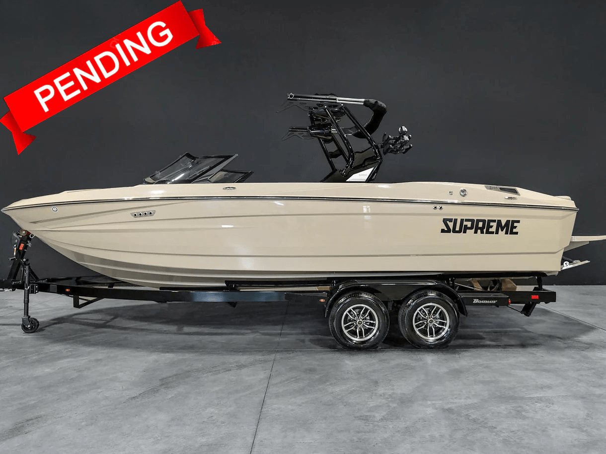 2025 Supreme S240 - Tan - BoardCo Boats