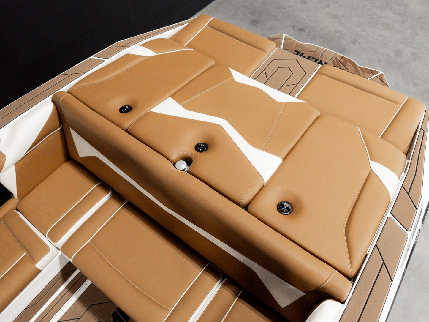 2025 Supreme S240 - White / Tan Interior - BoardCo