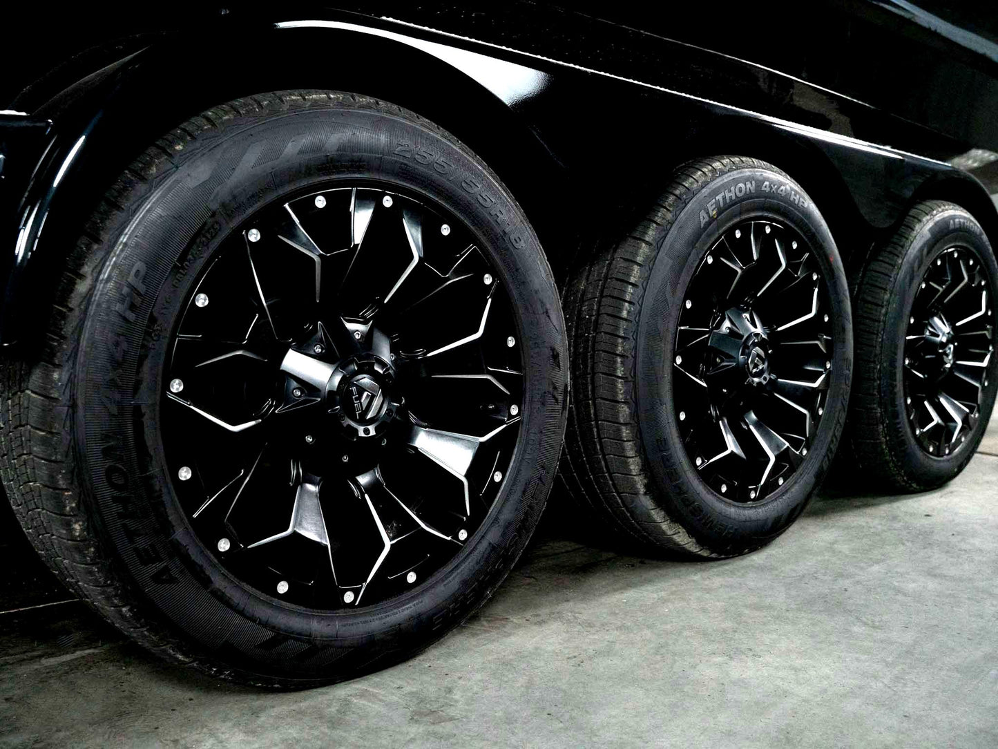 2026 Centurion NV243 - Black Flake / Onyx Black