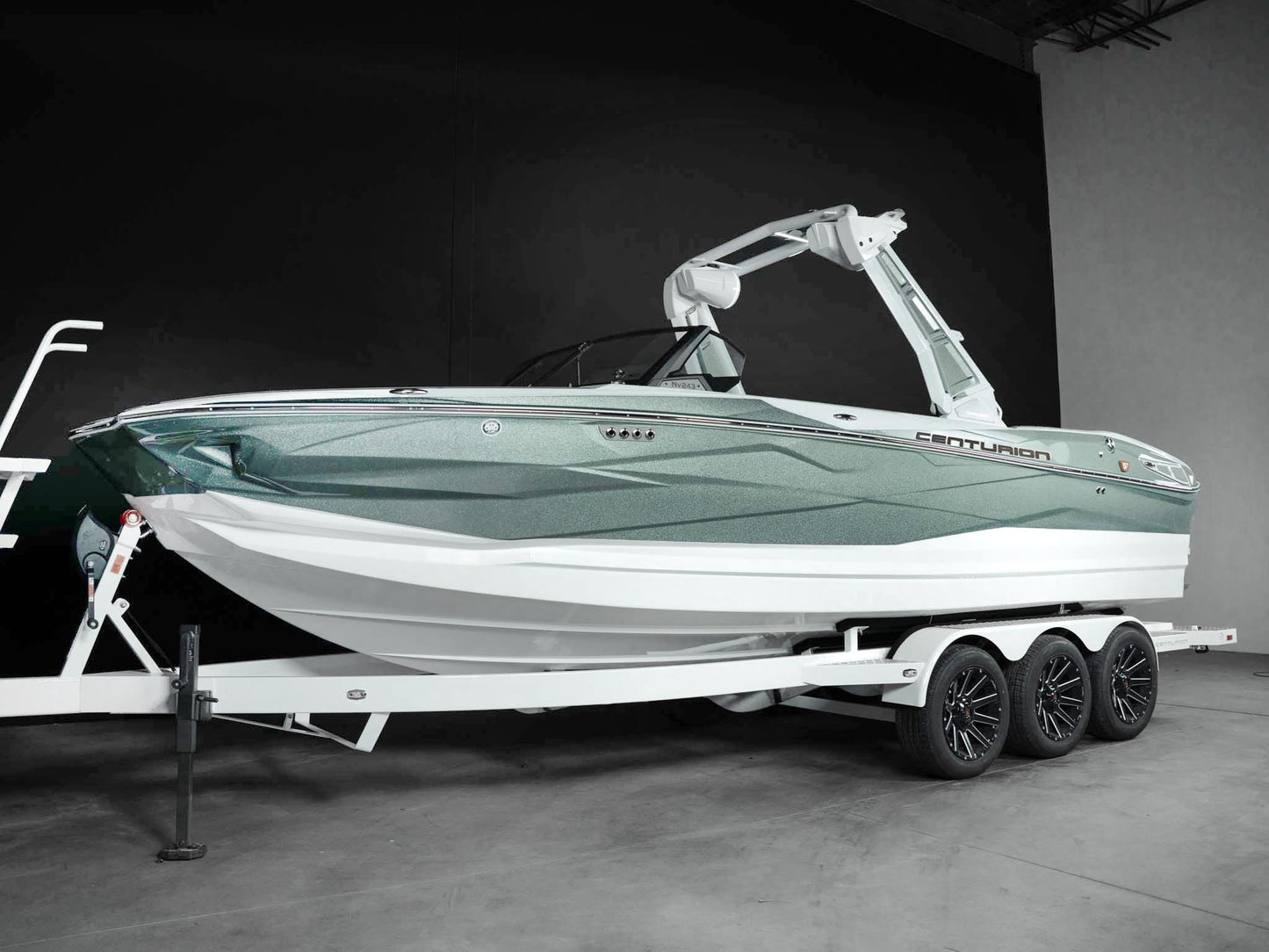 2026 Centurion NV243 - Olive Pewter Flake / White Frost
