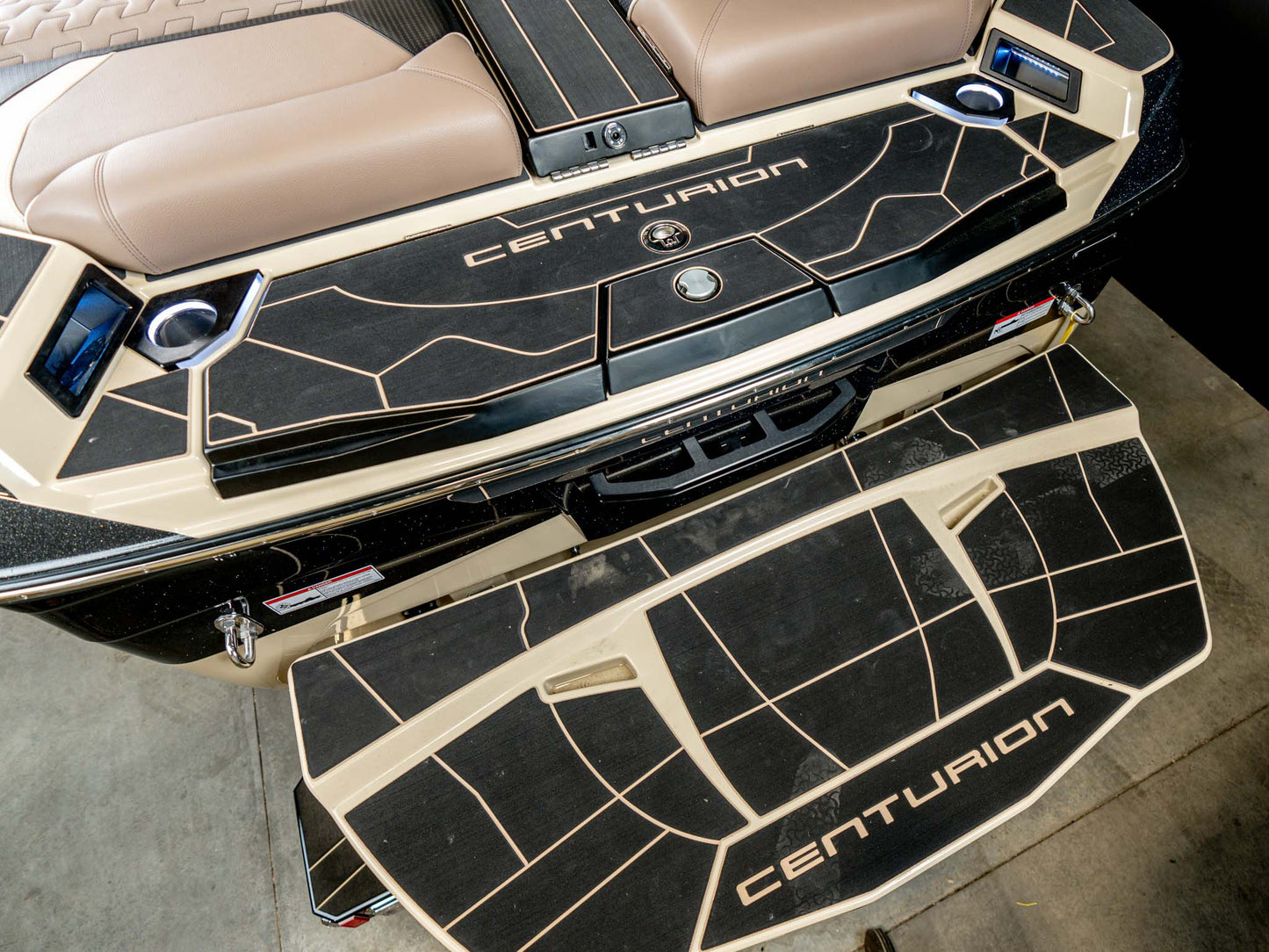 2026 Centurion Ri245 - Black Flake / Tan