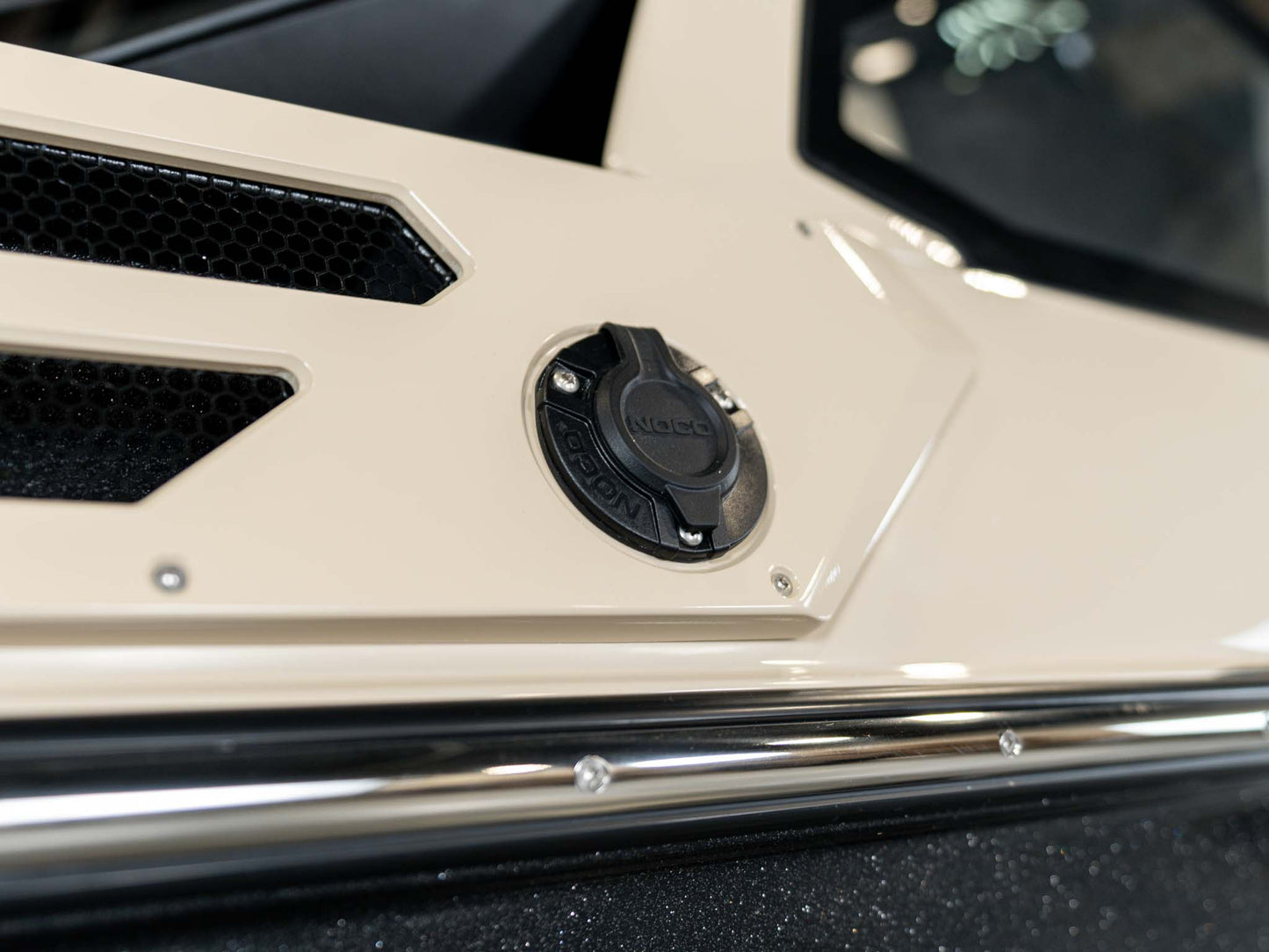 2026 Centurion Ri245 - Black Flake / Tan
