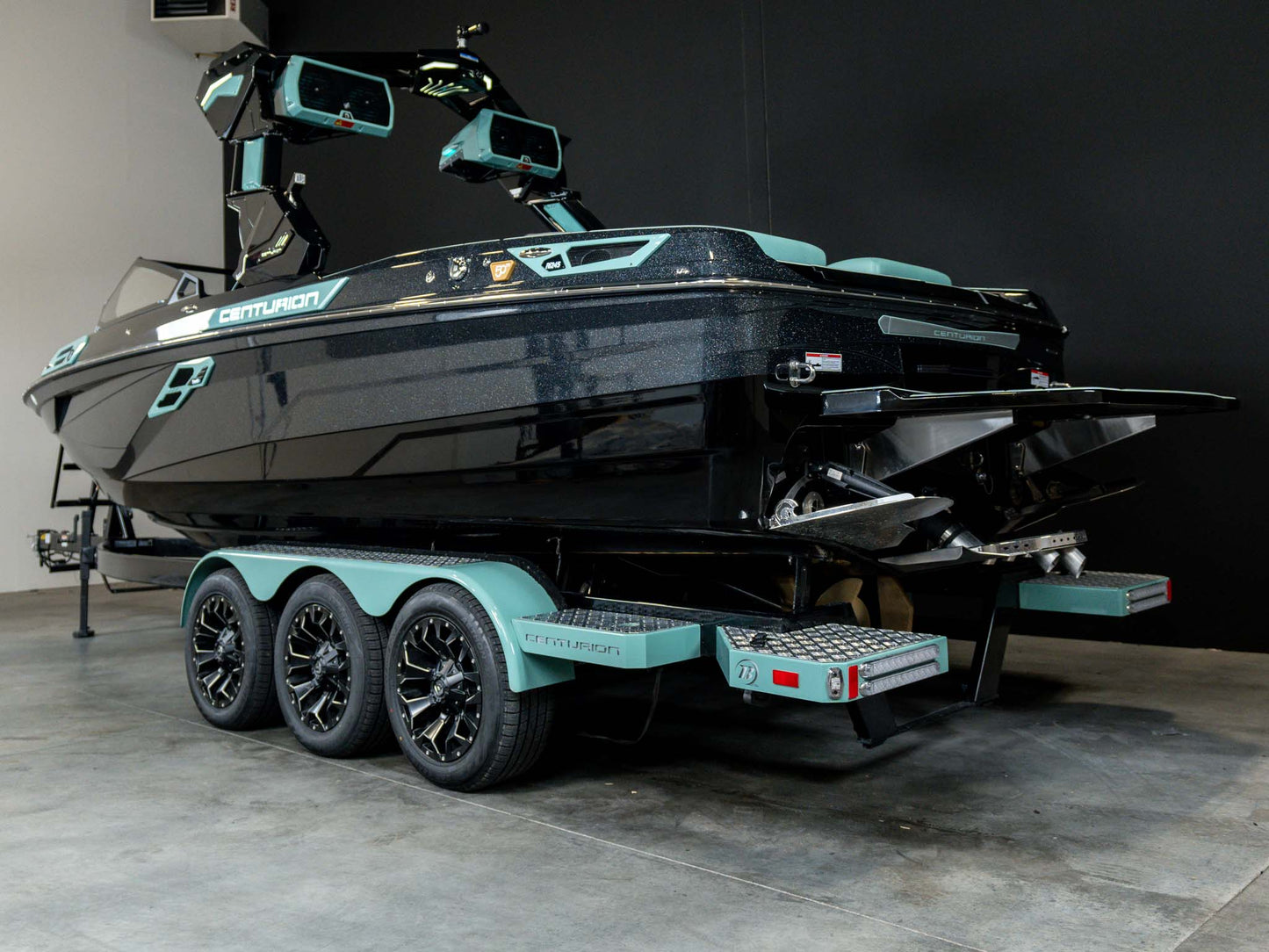 2026 Centurion Ri245 - Black Flake / Spearmint - BoardCo Boats