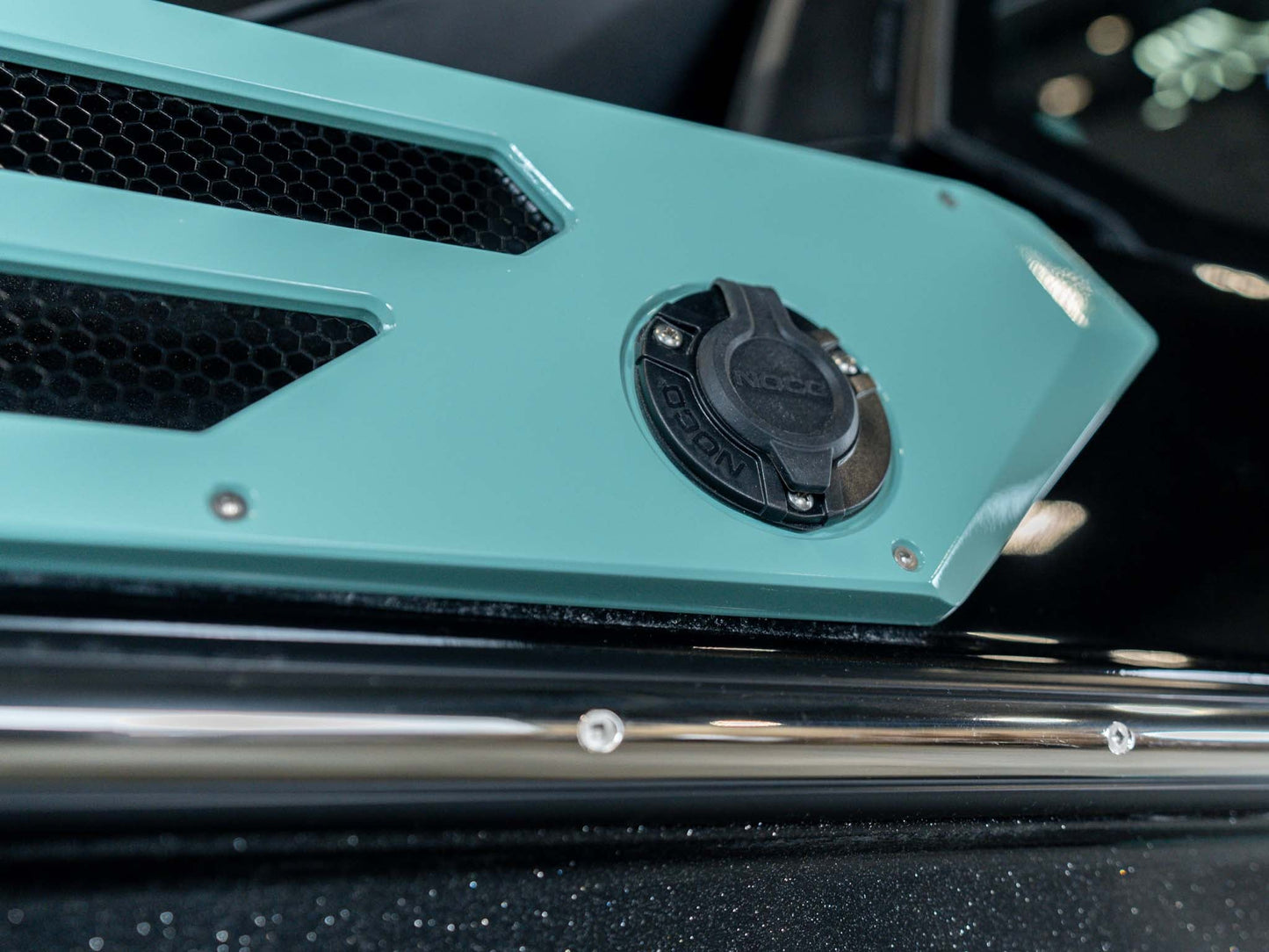 2026 Centurion Ri245 - Black Flake / Spearmint - BoardCo Boats