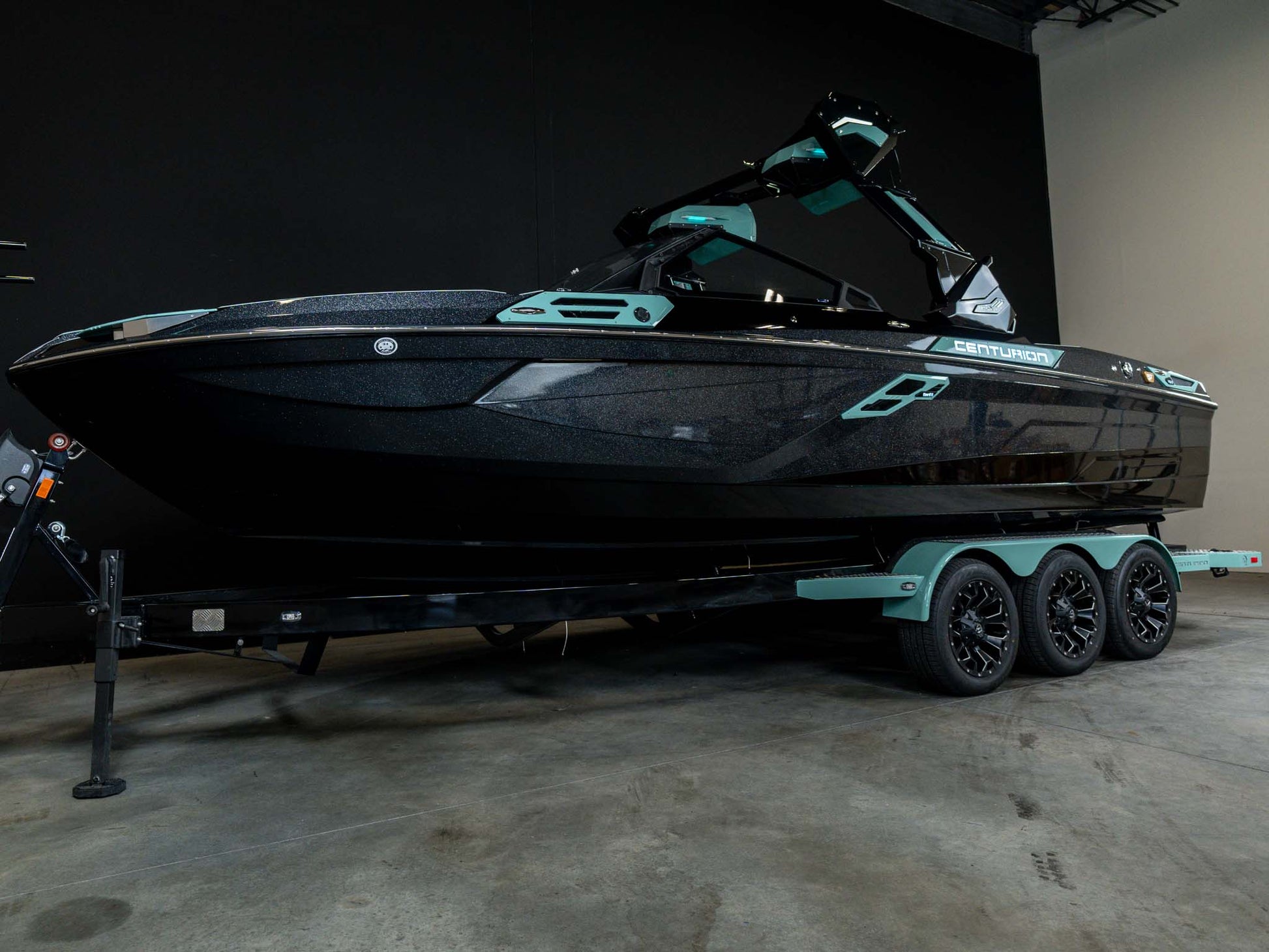 2026 Centurion Ri245 - Black Flake / Spearmint - BoardCo Boats