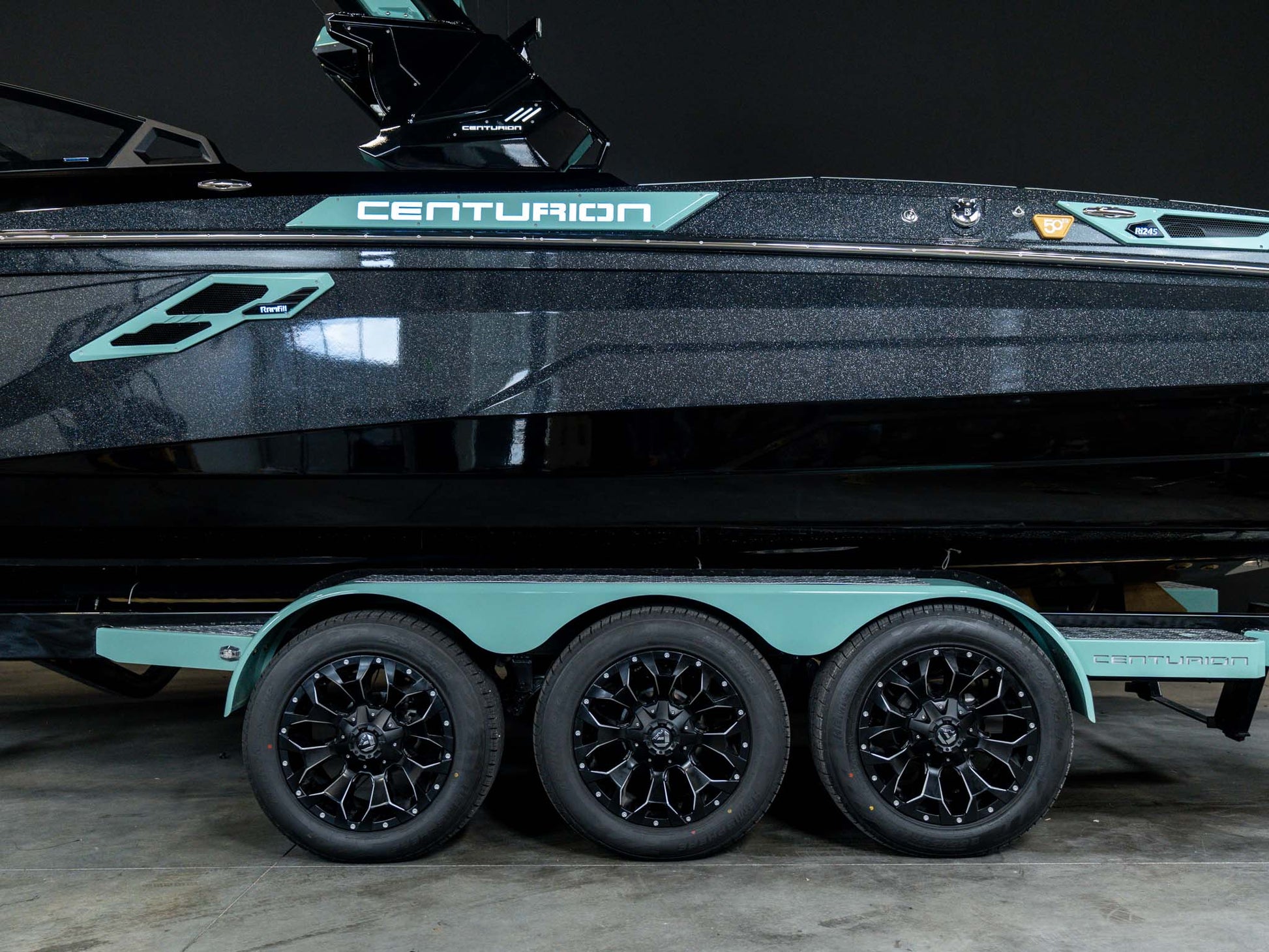 2026 Centurion Ri245 - Black Flake / Spearmint - BoardCo Boats