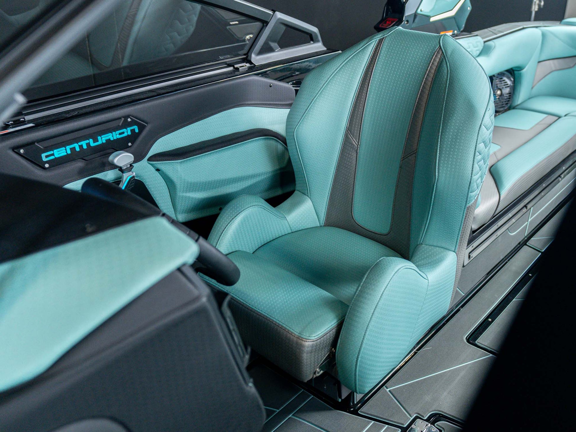 2026 Centurion Ri245 - Black Flake / Spearmint - BoardCo Boats
