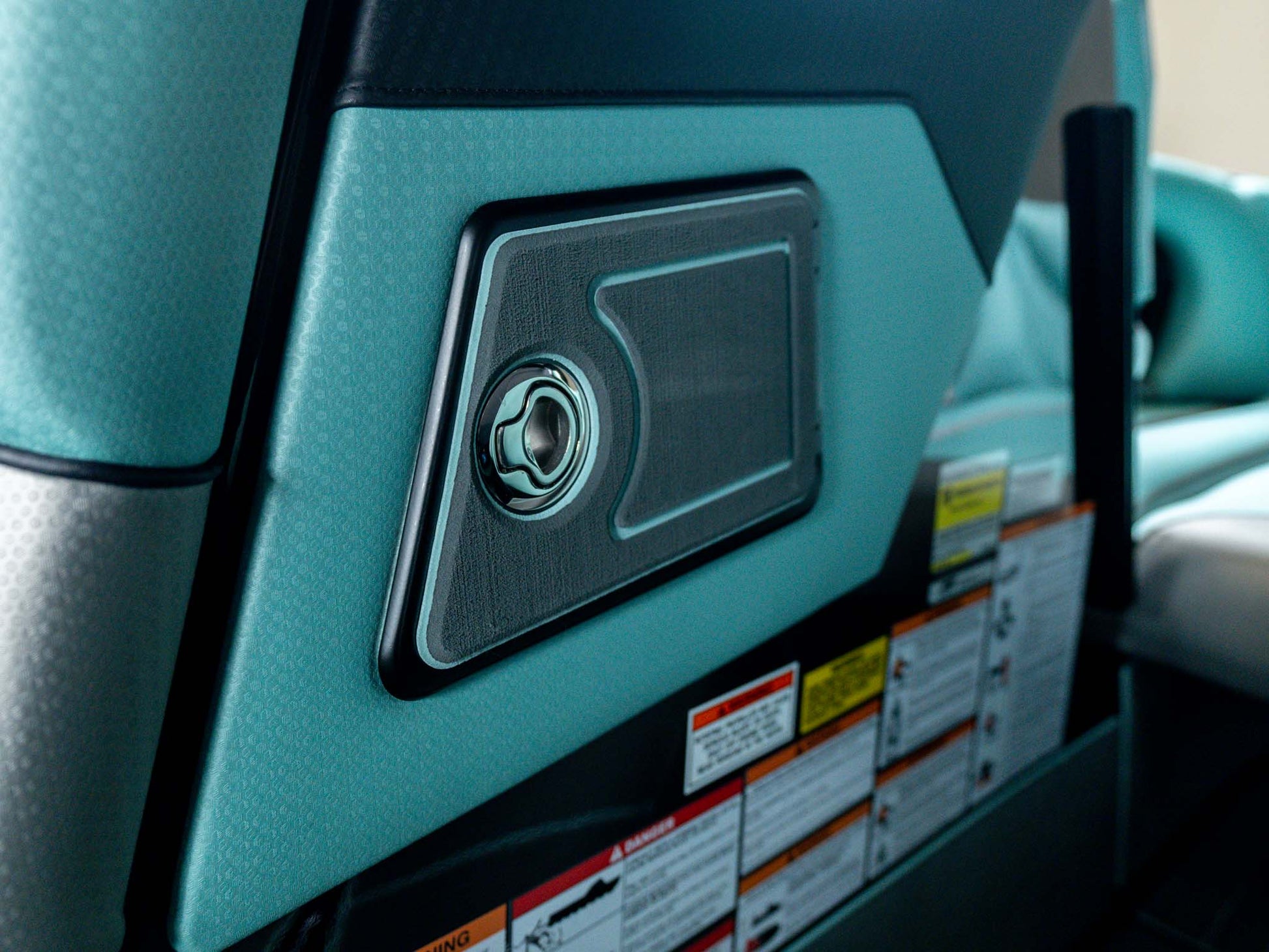 2026 Centurion Ri245 - Black Flake / Spearmint - BoardCo Boats