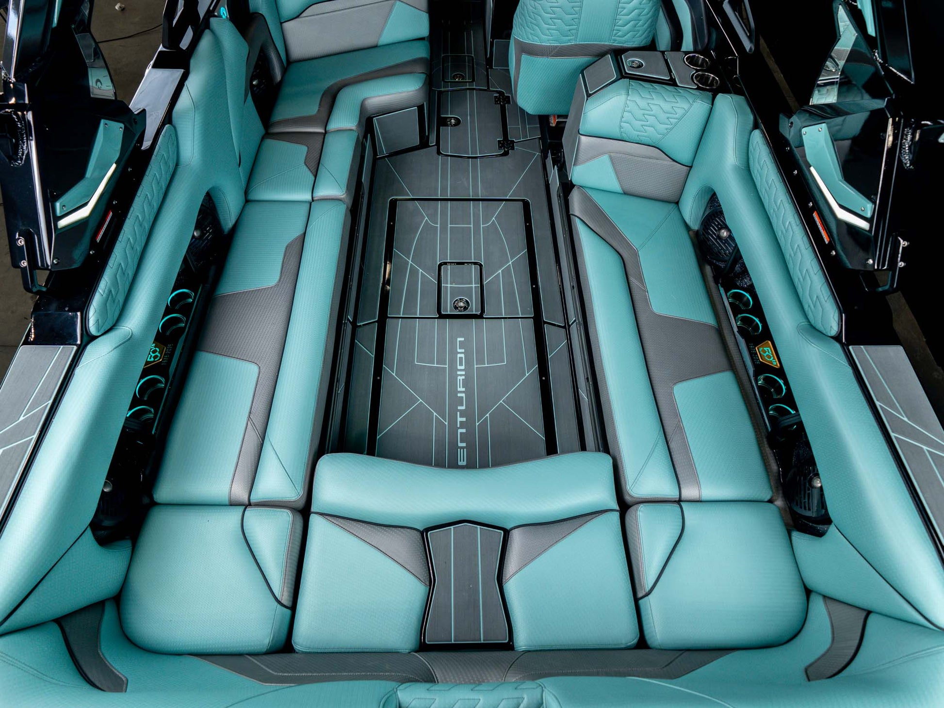 2026 Centurion Ri245 - Black Flake / Spearmint - BoardCo Boats
