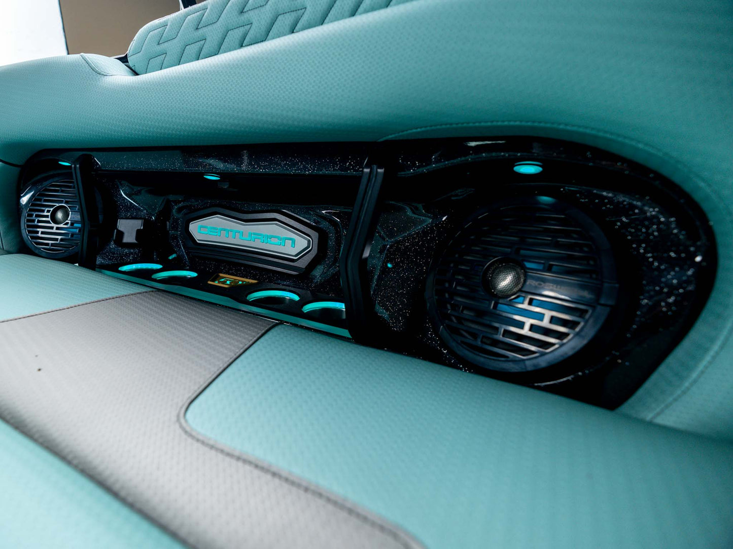2026 Centurion Ri245 - Black Flake / Spearmint - BoardCo Boats