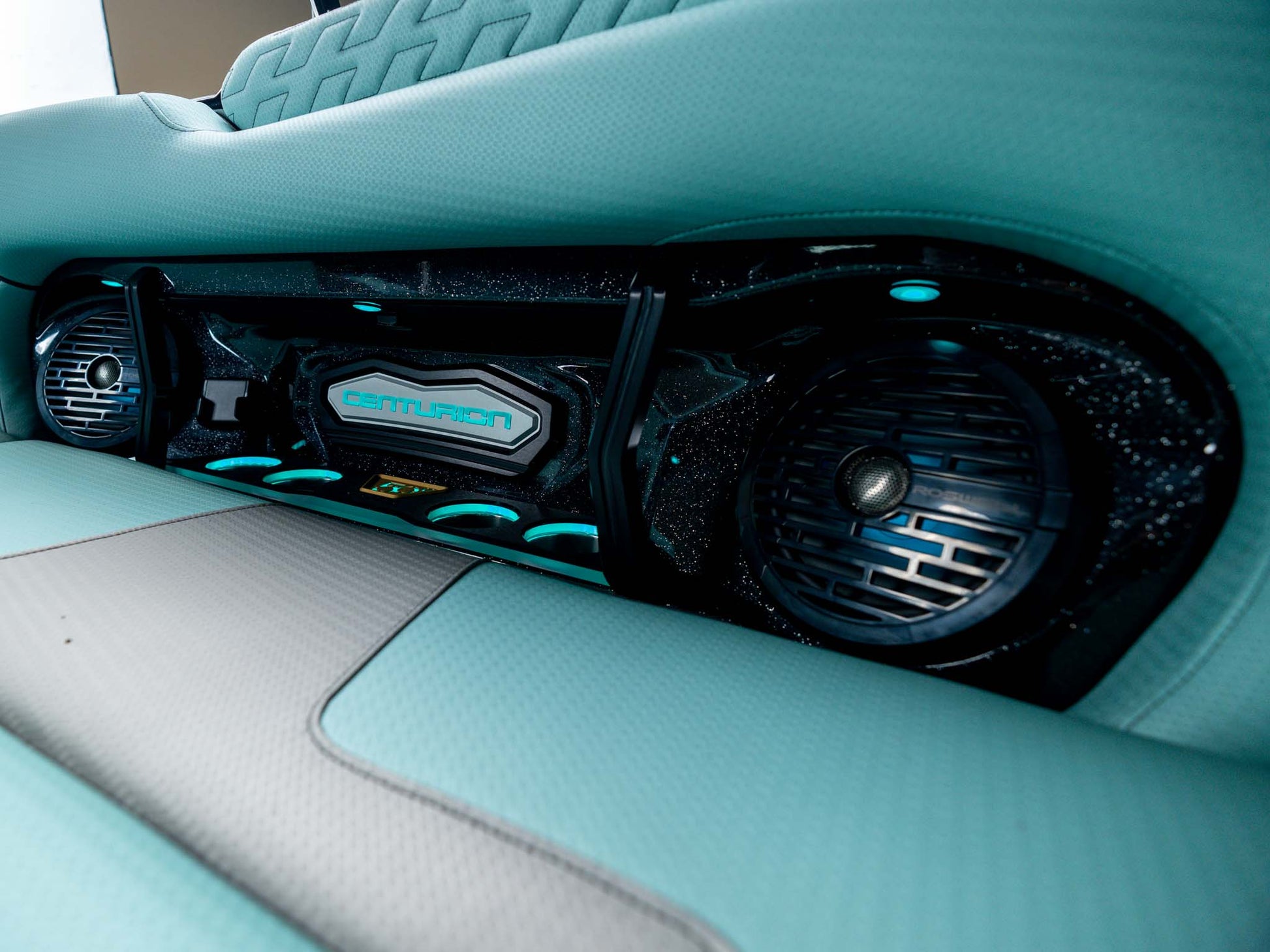 2026 Centurion Ri245 - Black Flake / Spearmint - BoardCo Boats