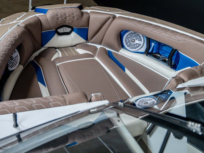 2026 Centurion Ri245 - Canadian Blue / White - BoardCo Boats