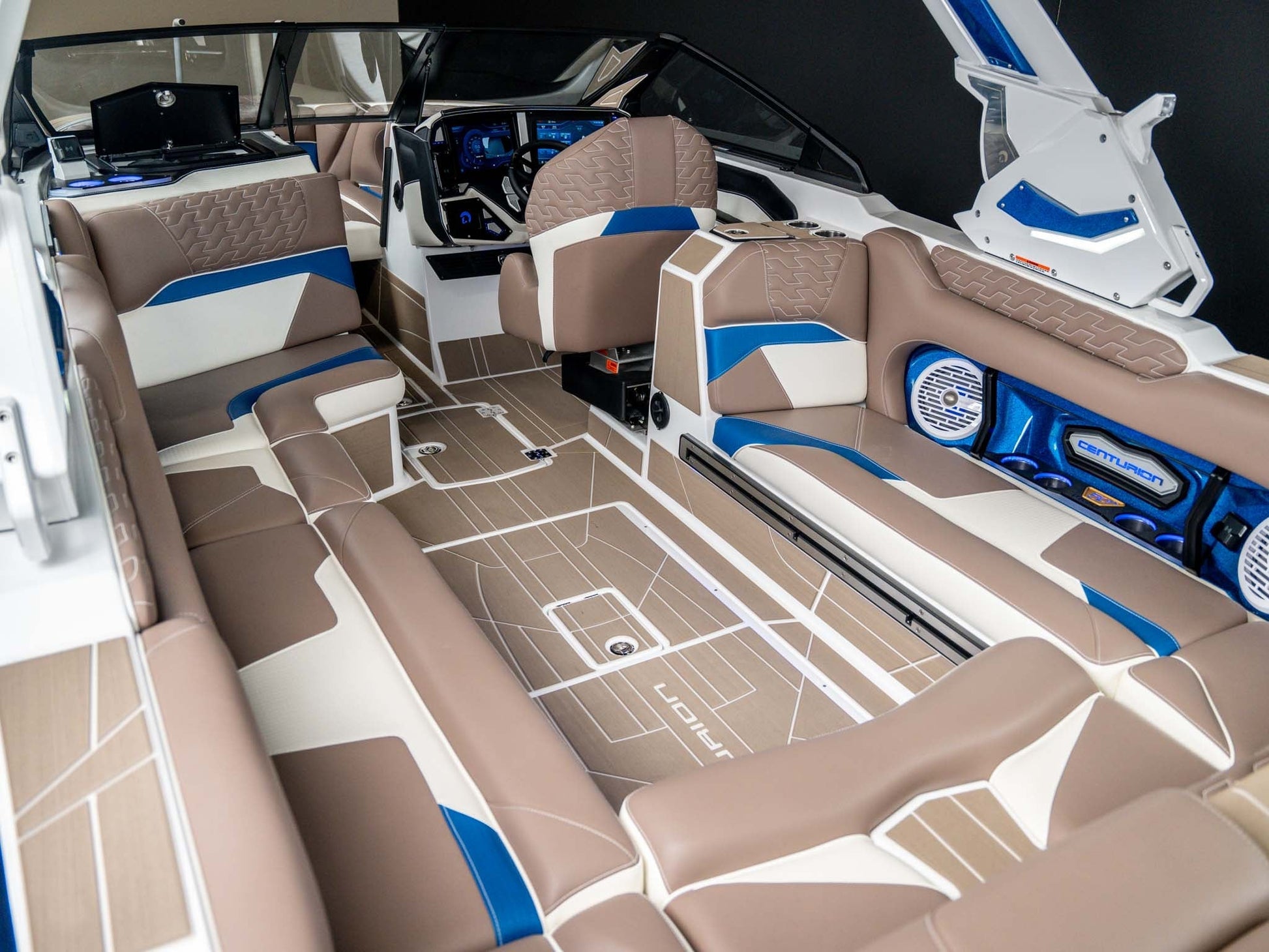 2026 Centurion Ri245 - Canadian Blue / White - BoardCo Boats