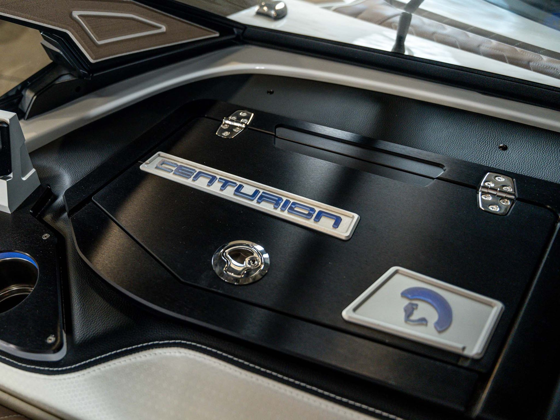 2026 Centurion Ri245 - Canadian Blue / White - BoardCo Boats