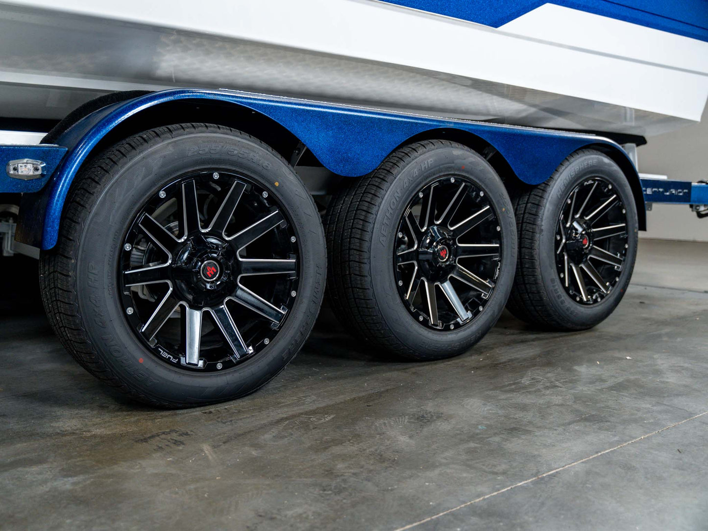 2026 Centurion Ri245 - Canadian Blue / White - BoardCo Boats