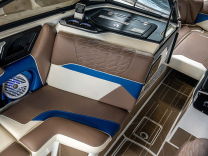 2026 Centurion Ri245 - Canadian Blue / White - BoardCo Boats