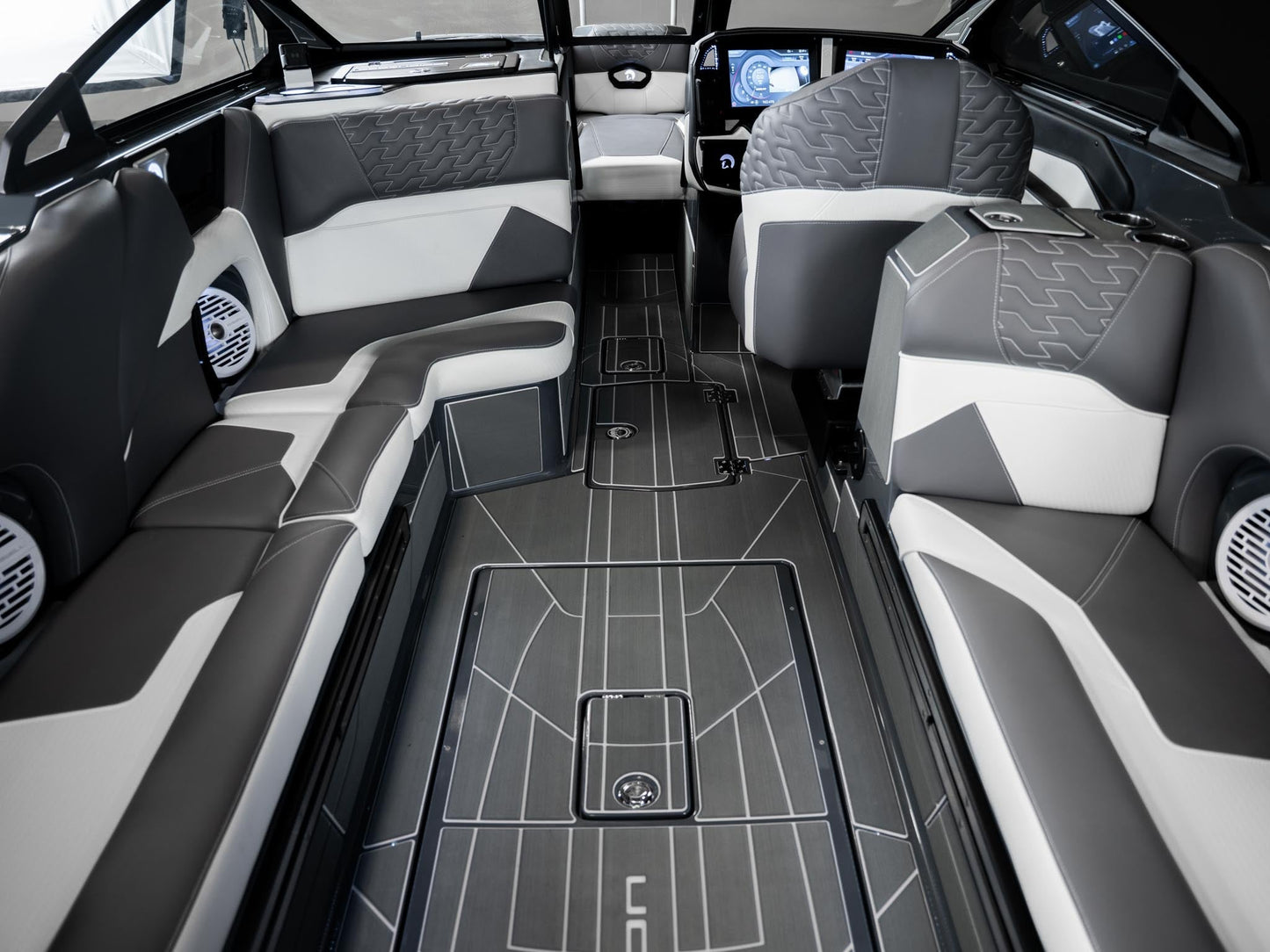2026 Centurion Ri245 - Charcoal / White Accents - BoardCo Boats