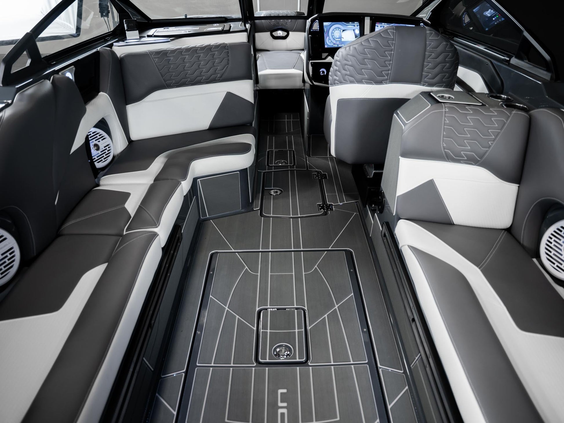 2026 Centurion Ri245 - Charcoal / White Accents - BoardCo Boats